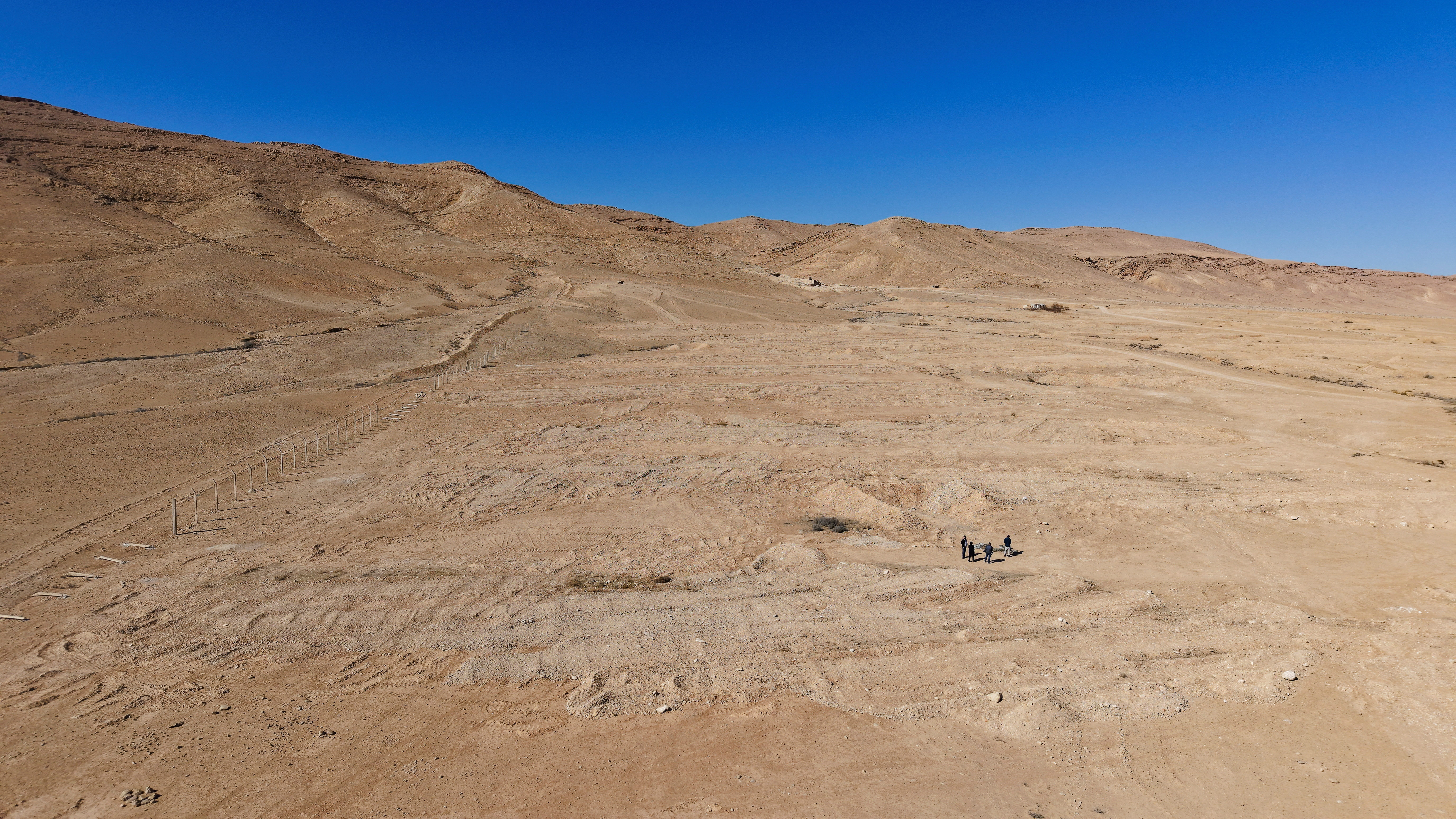 シリア前政権犠牲者の集団墓地、ロイター報道後に暫定政権が保全・刑事