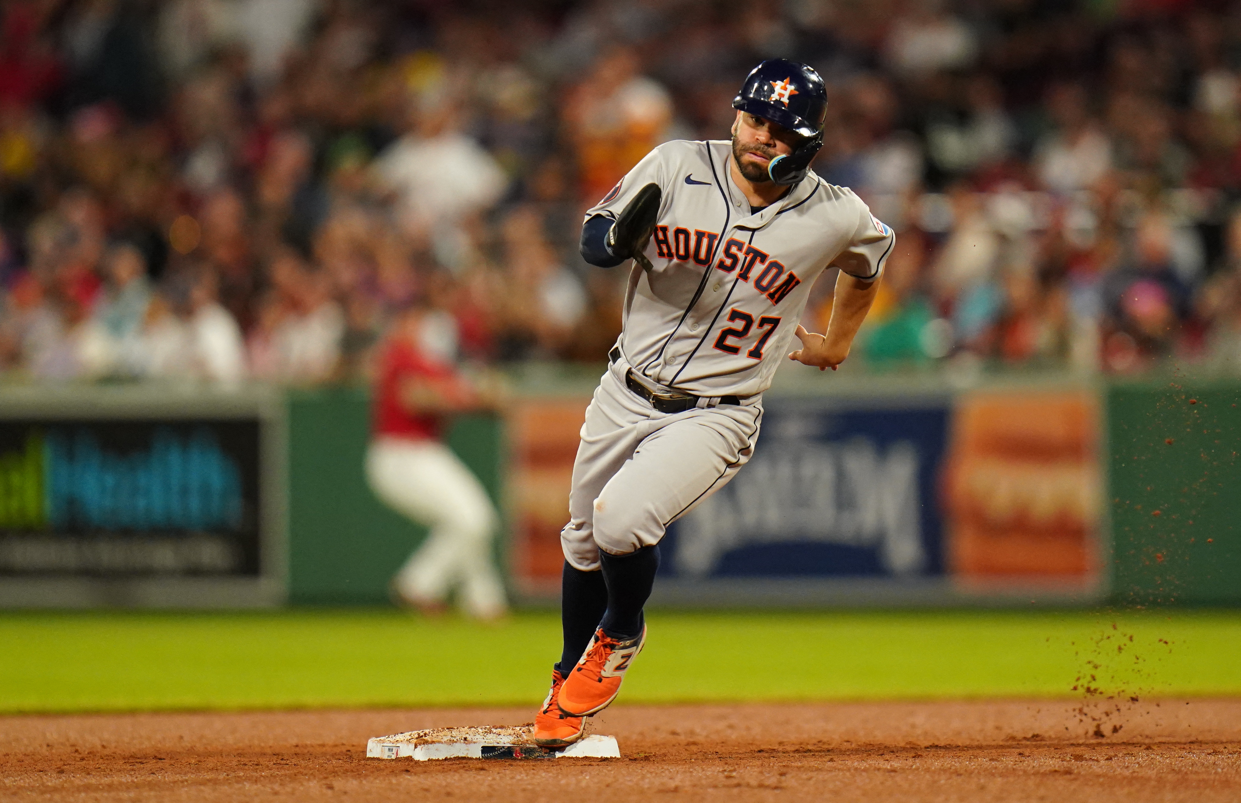 Houston Astros' José Altuve hits for the cycle, NL MVP Race update