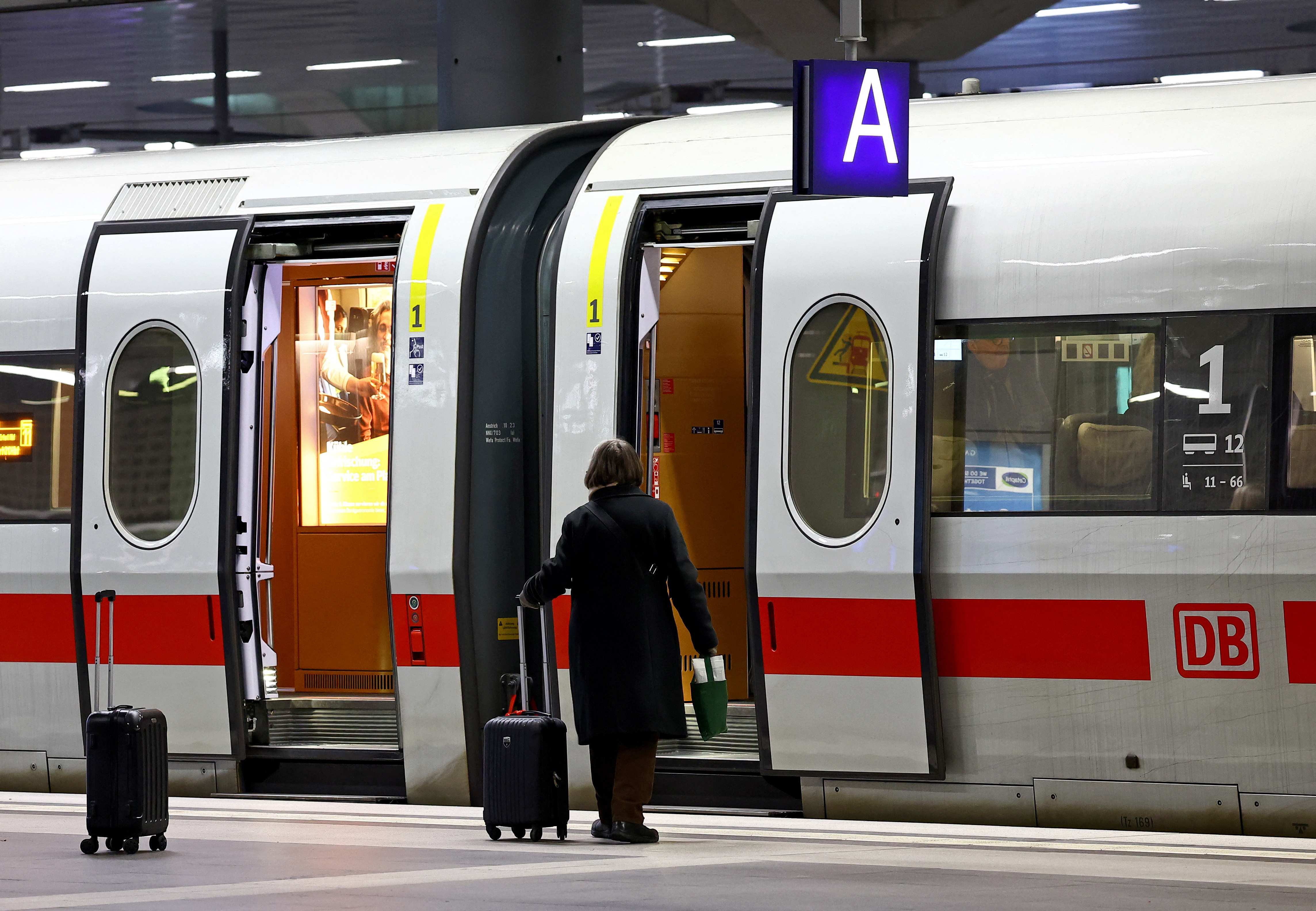 Germany to face travel chaos with rail, airport strikes to resume | Reuters