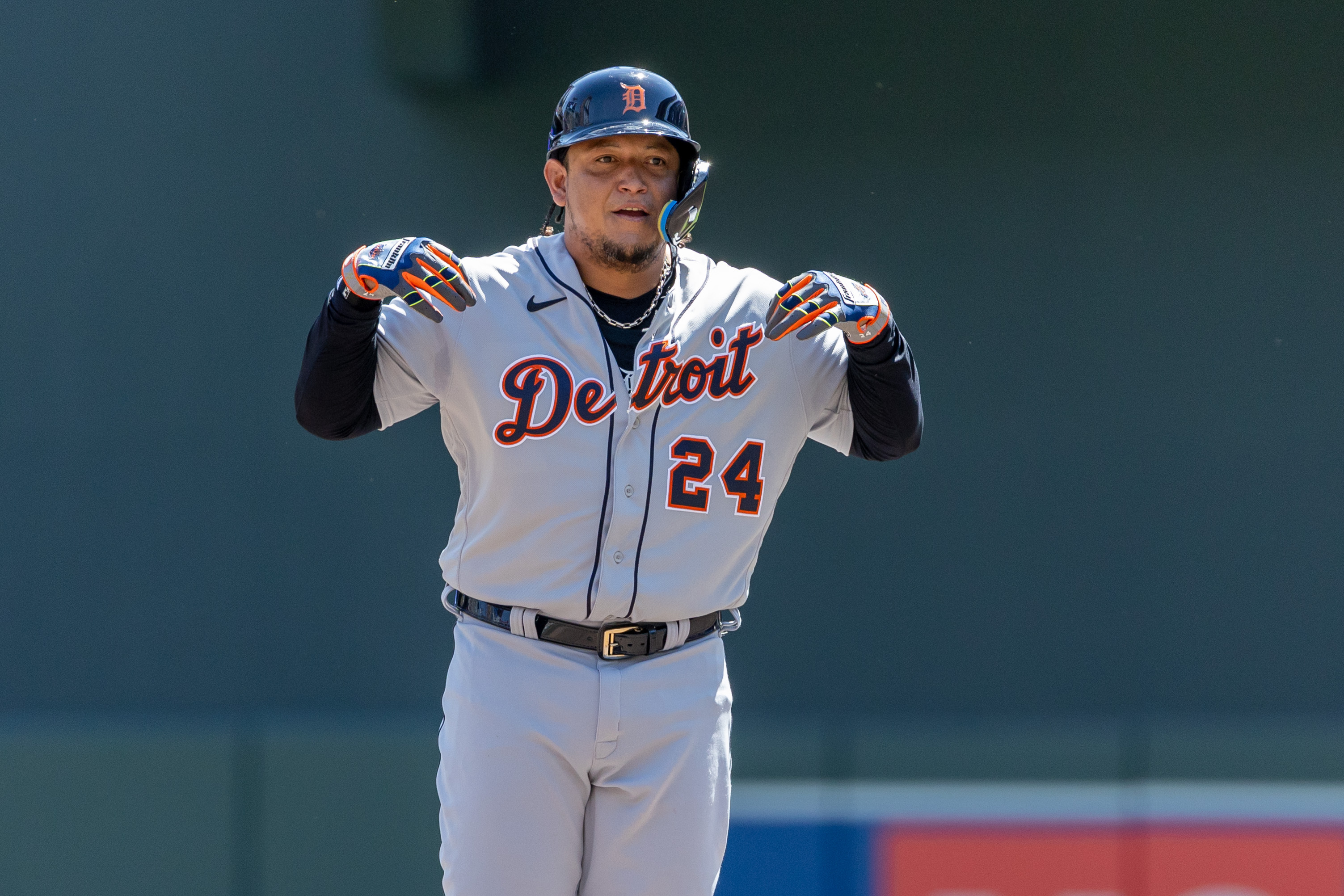 Torkelson homers twice against the Twins again, leading the Tigers to an  8-7 victory 