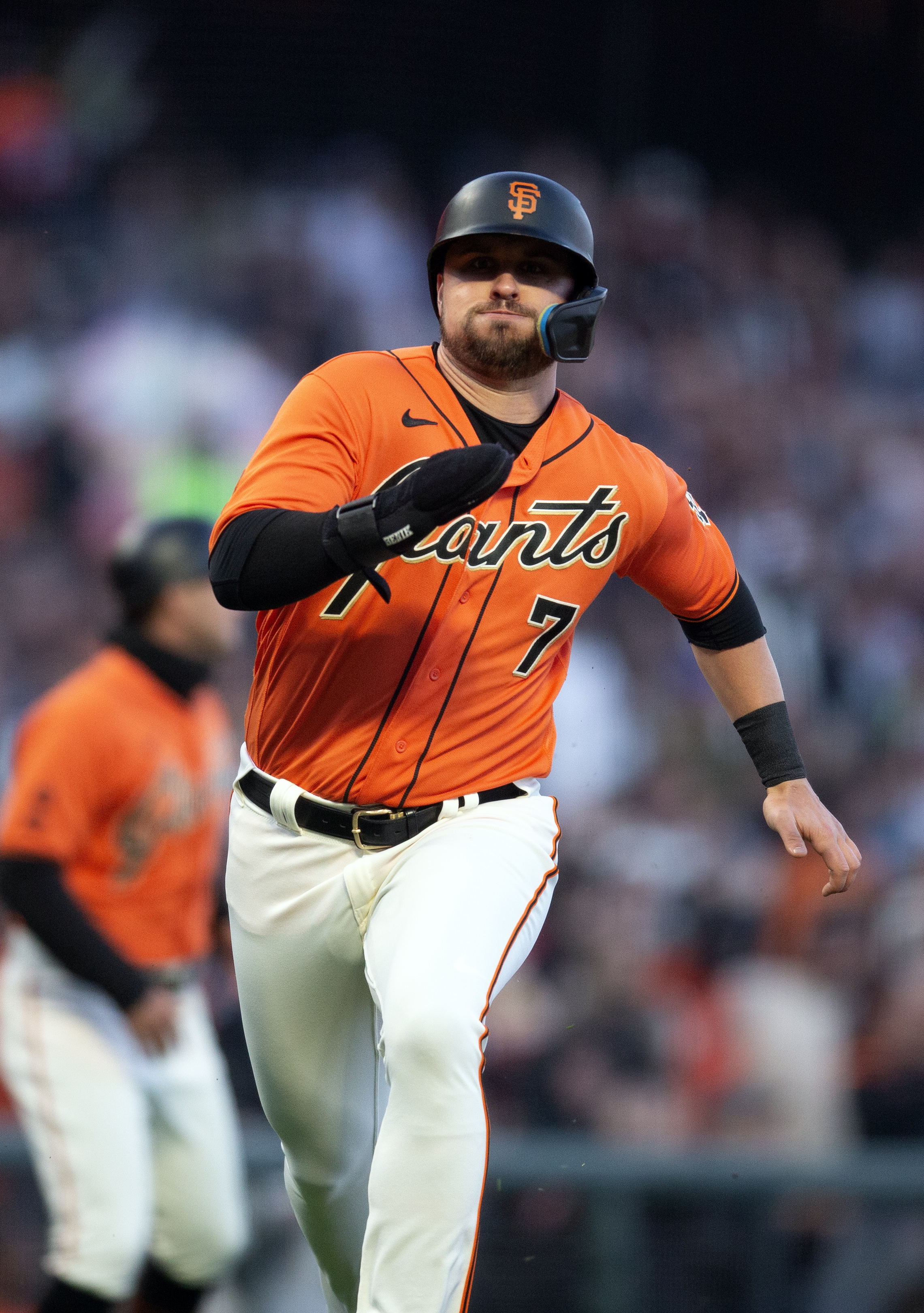 SF Giants stay hot with series win over first-place D-backs 