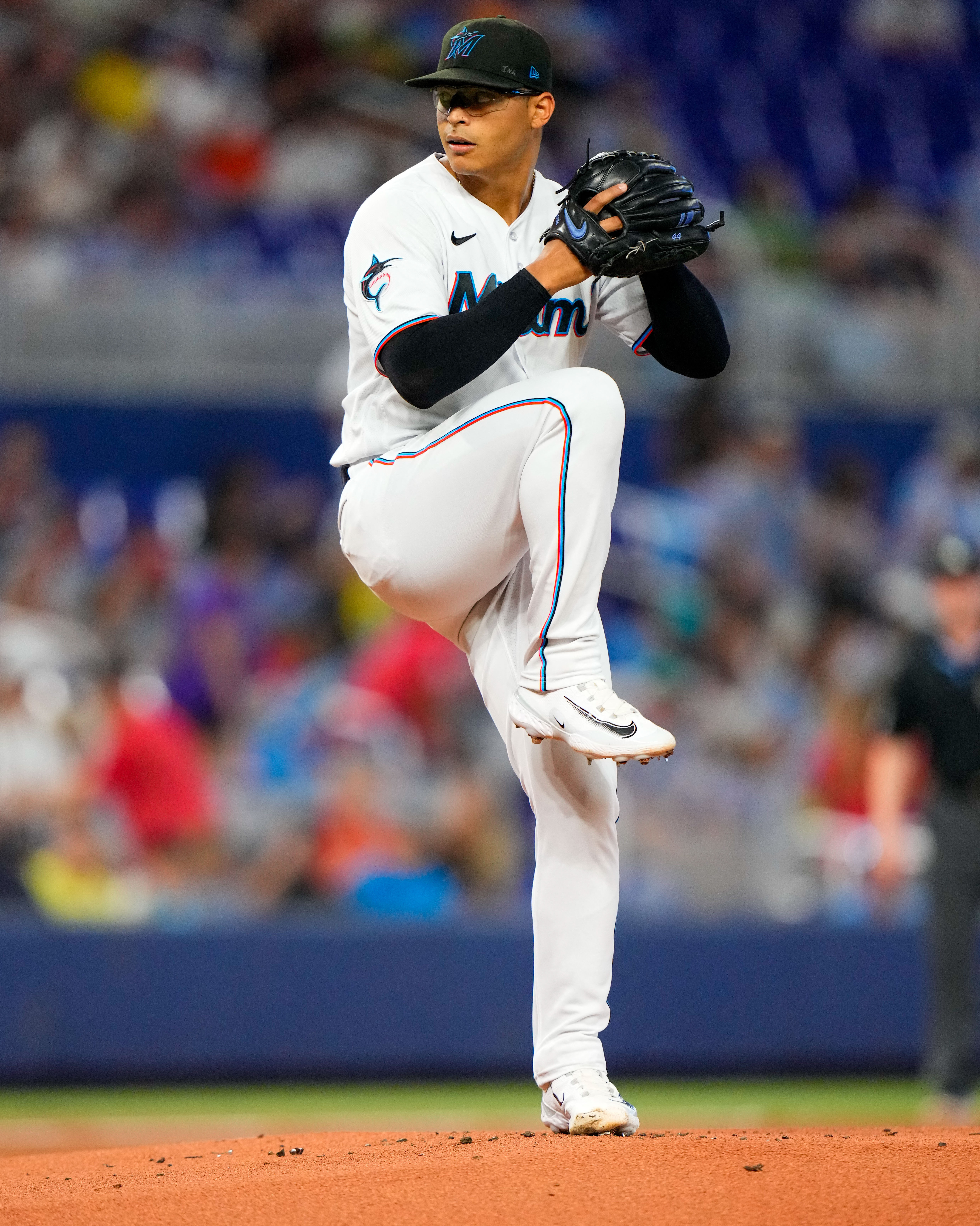 Arraez's RBI single in the 10th helps Marlins end 8-game slide with a 3-2  victory over the Rockies - ABC News