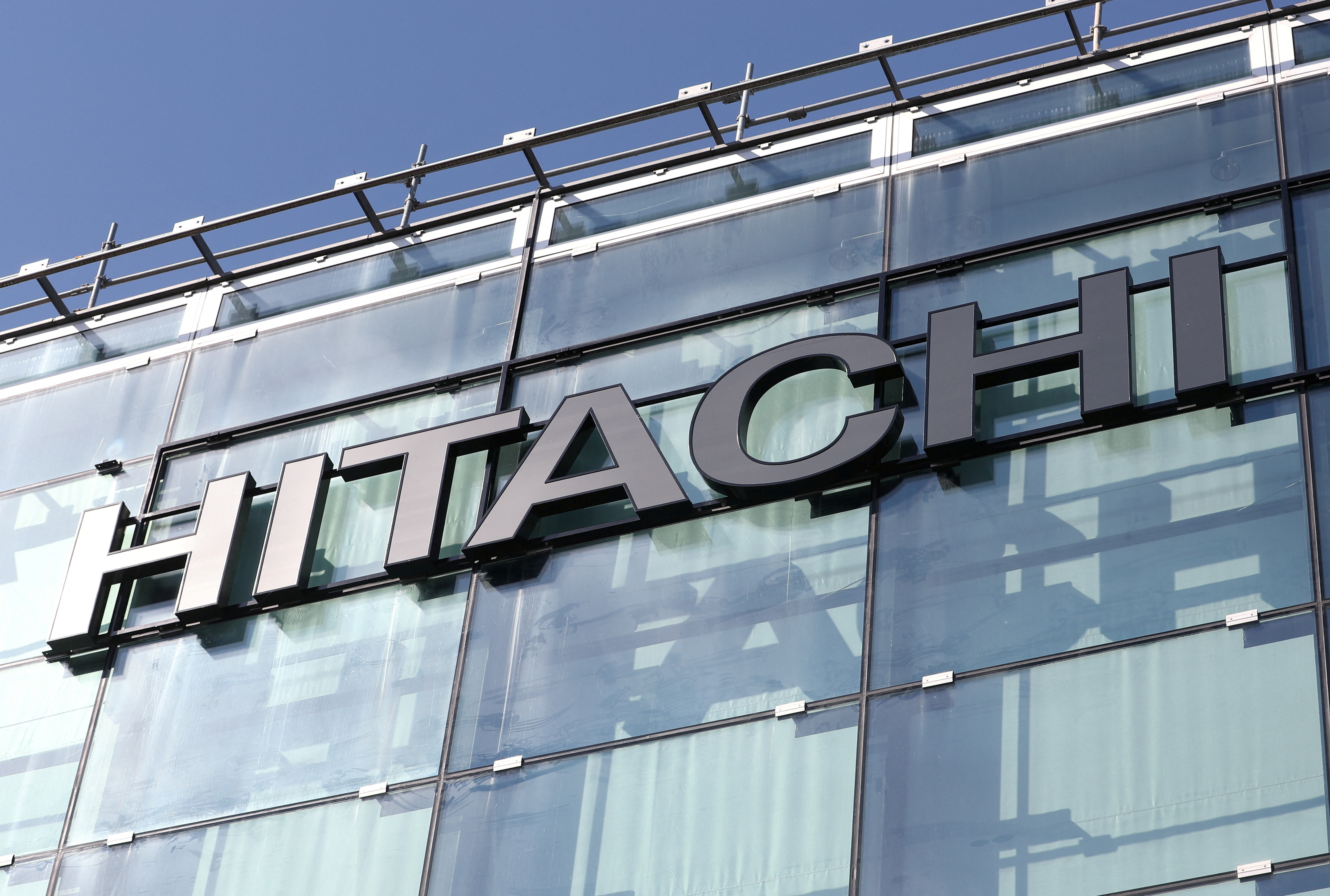 Η Hitachi επιδιώκει την έγκριση της Ευρωπαϊκής Ένωσης για τη συμφωνία της Thales για την πώληση περιουσιακών στοιχείων στη Γαλλία και τη Γερμανία