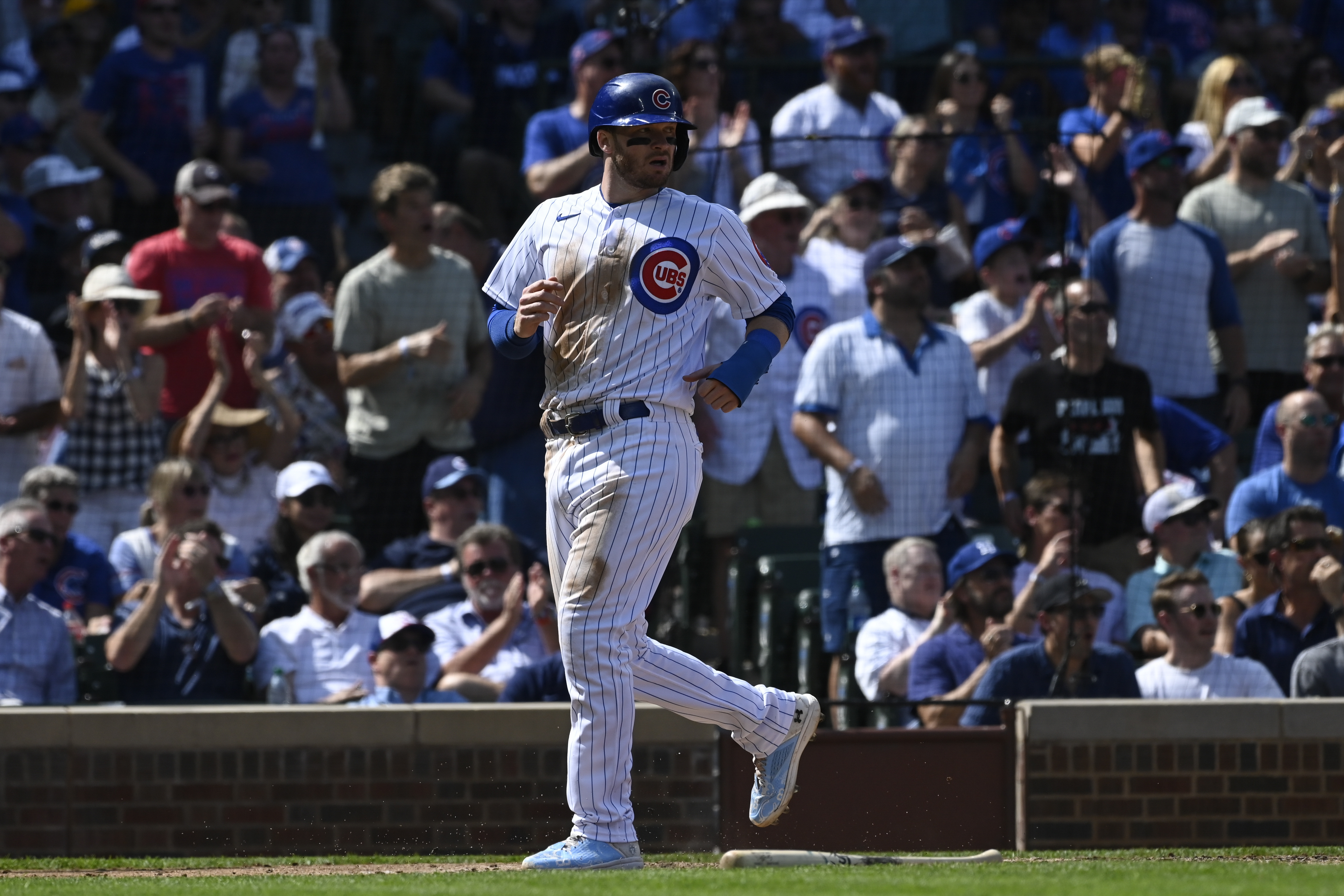 Seiya Suzuki hits 3-run double as Cubs beat Giants 8-2 for 4th