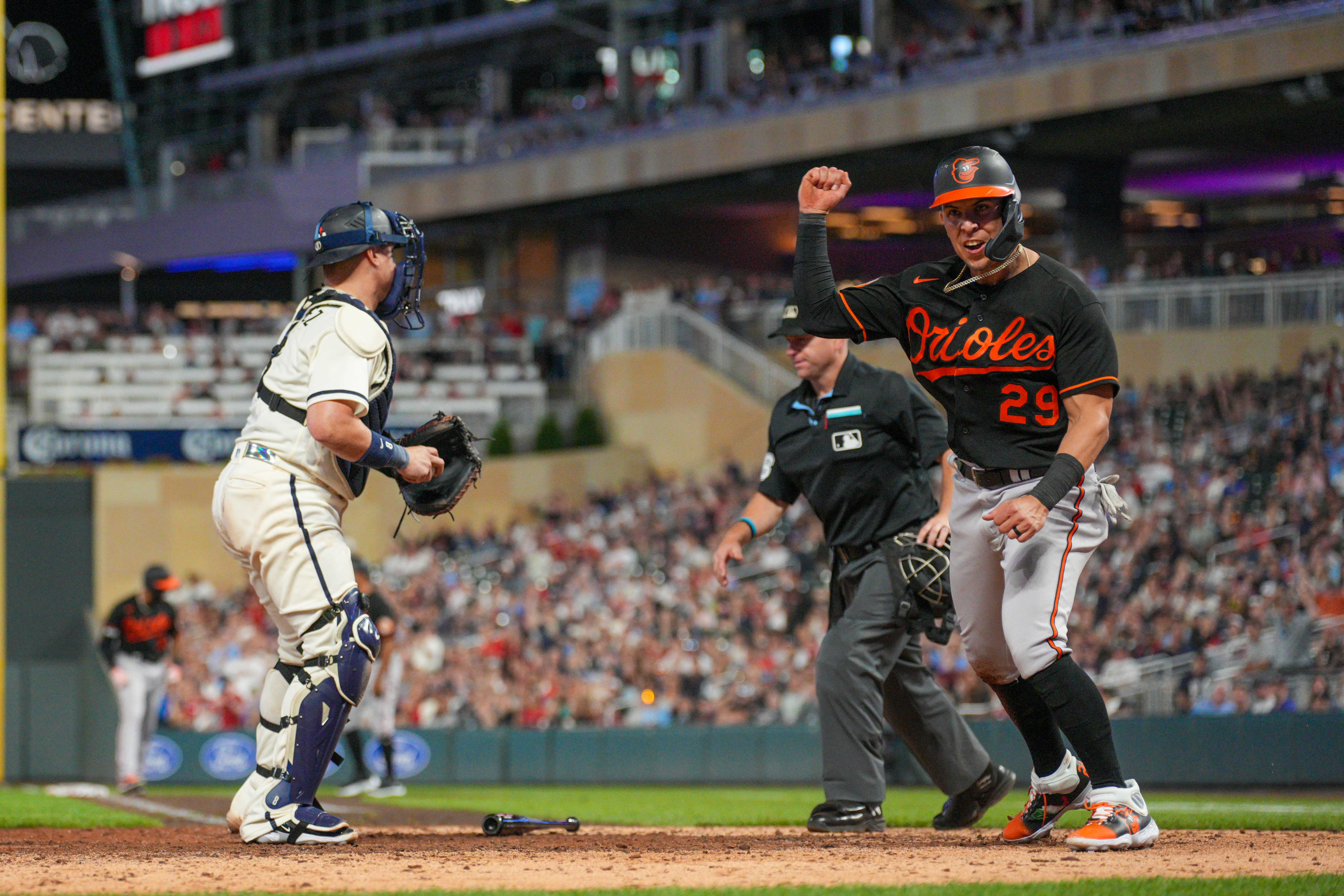 Twins finally score runs, but give up more in 10-8 loss to Orioles