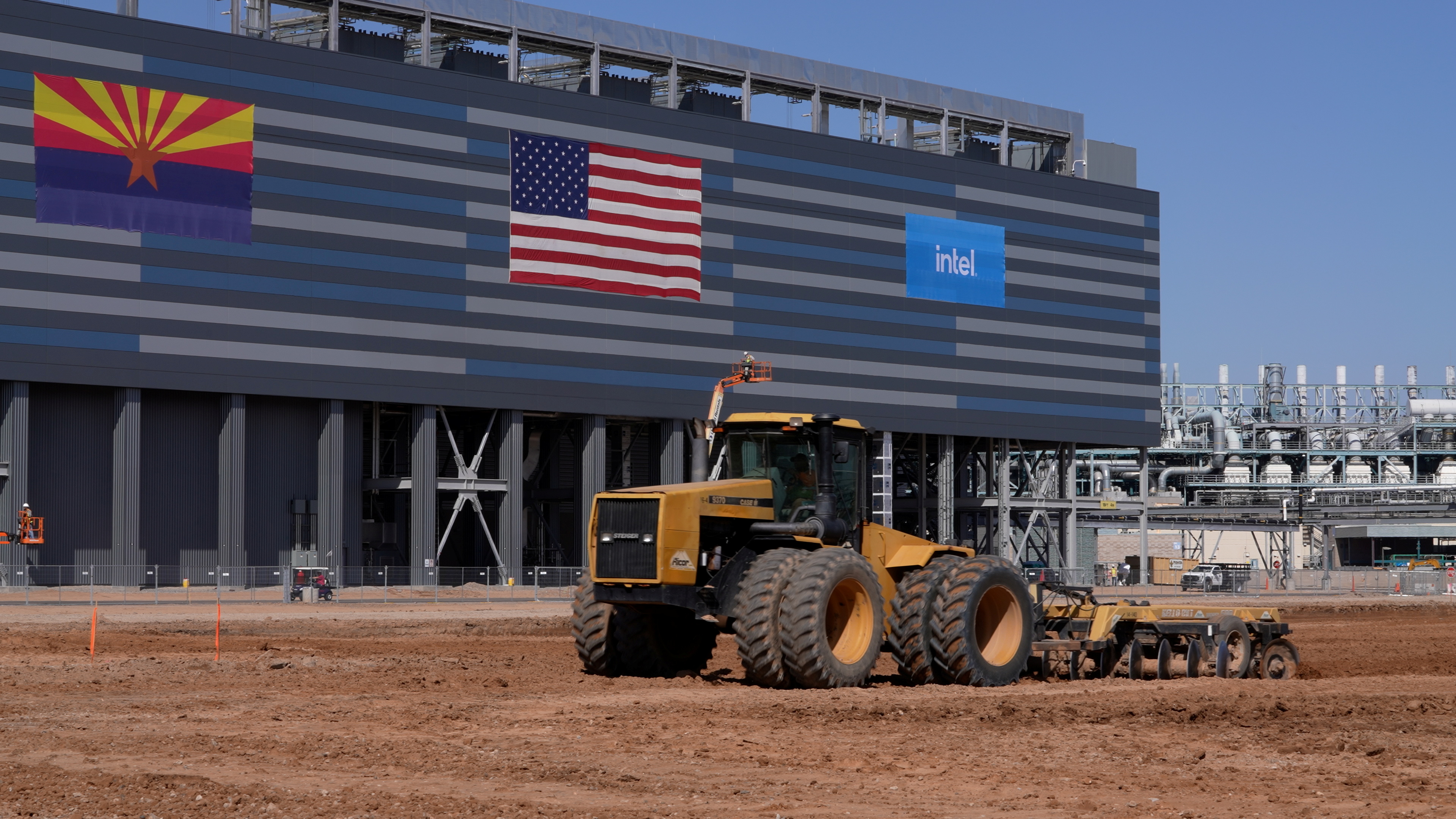 Intel breaks ground on $20 bln Arizona plants as . chip factory race  heats up | Reuters