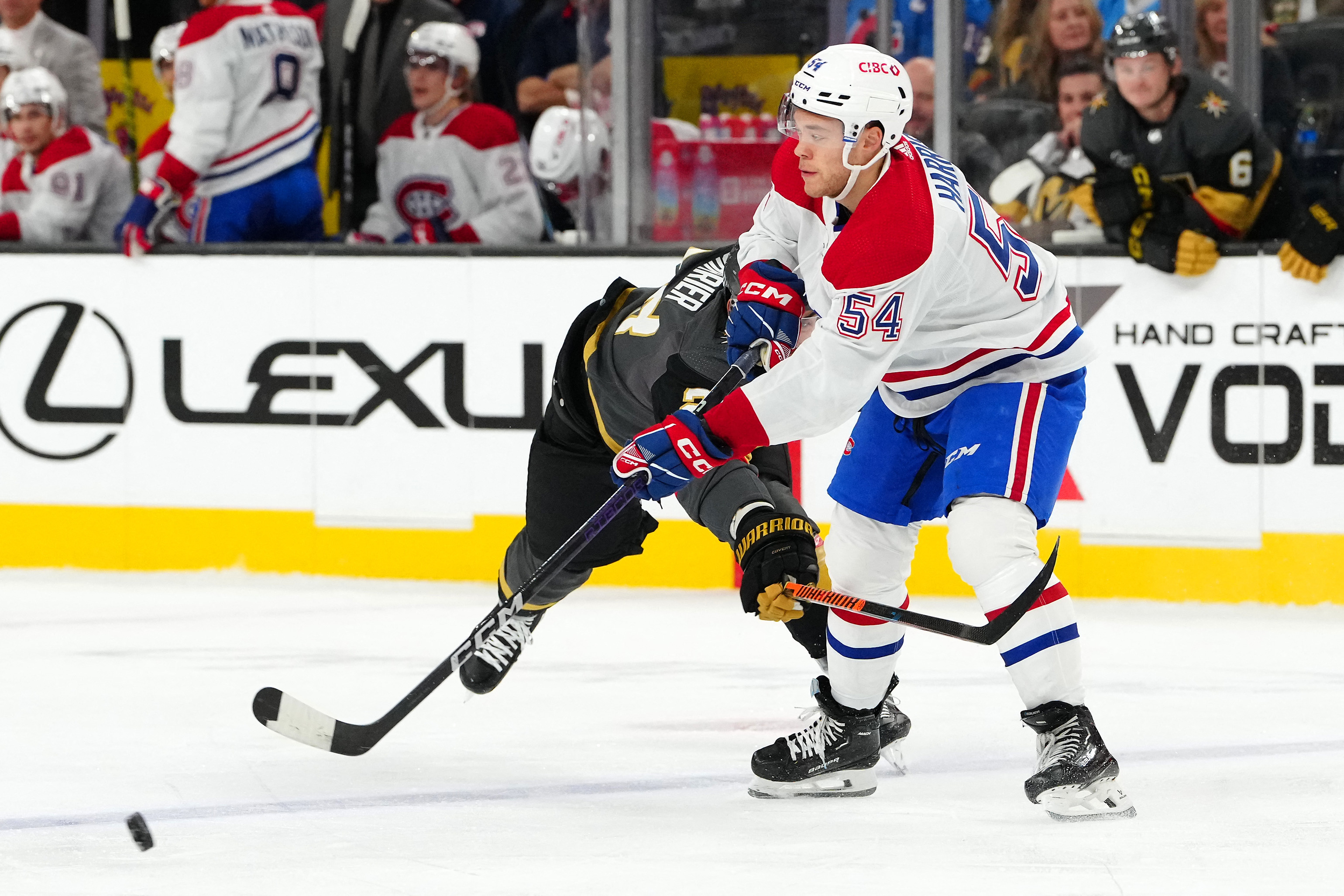 Golden Knights survive again, beat Canadiens in SO