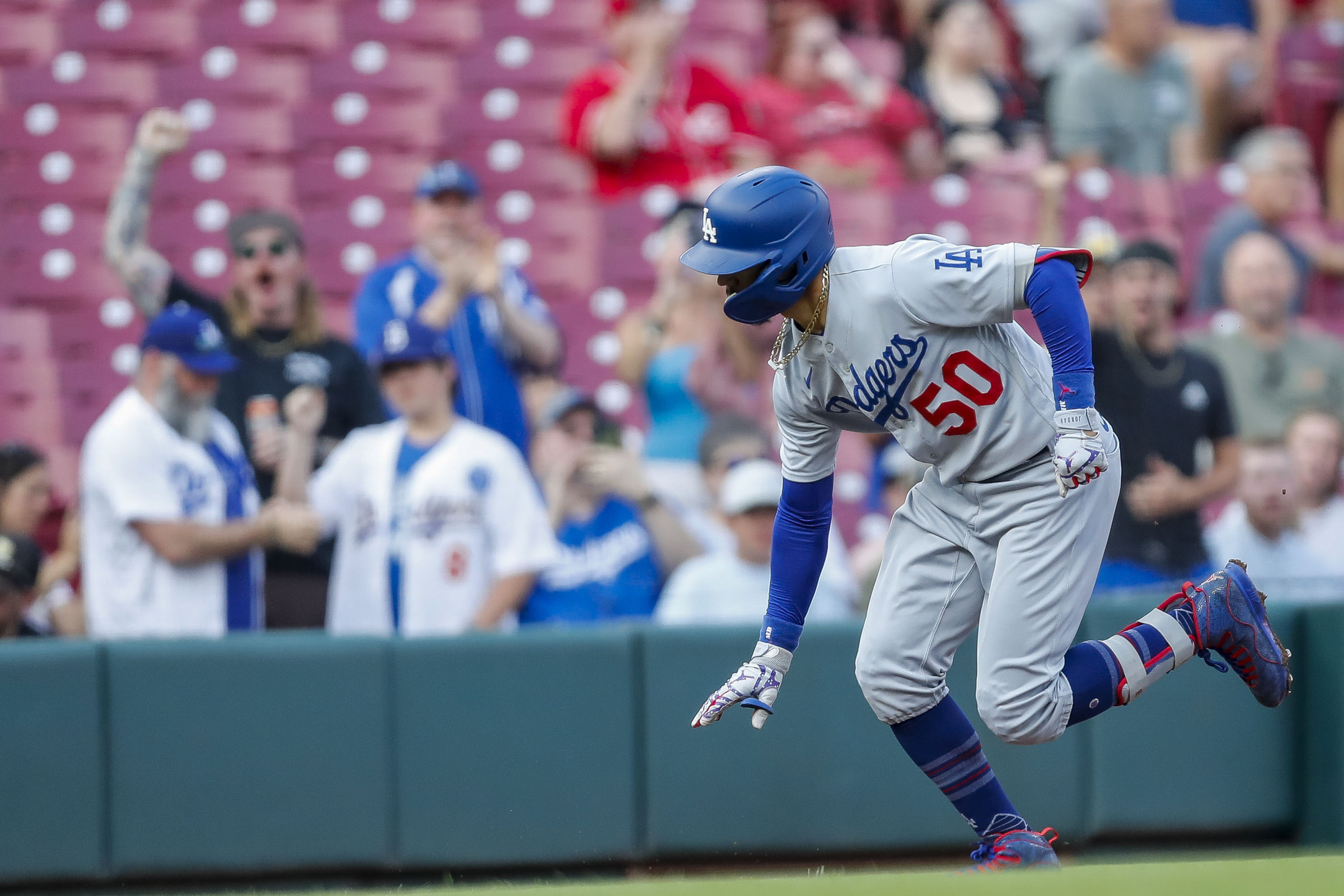 Nick Robertson, Jonny DeLuca make MLB debuts for Dodgers in same game -  True Blue LA