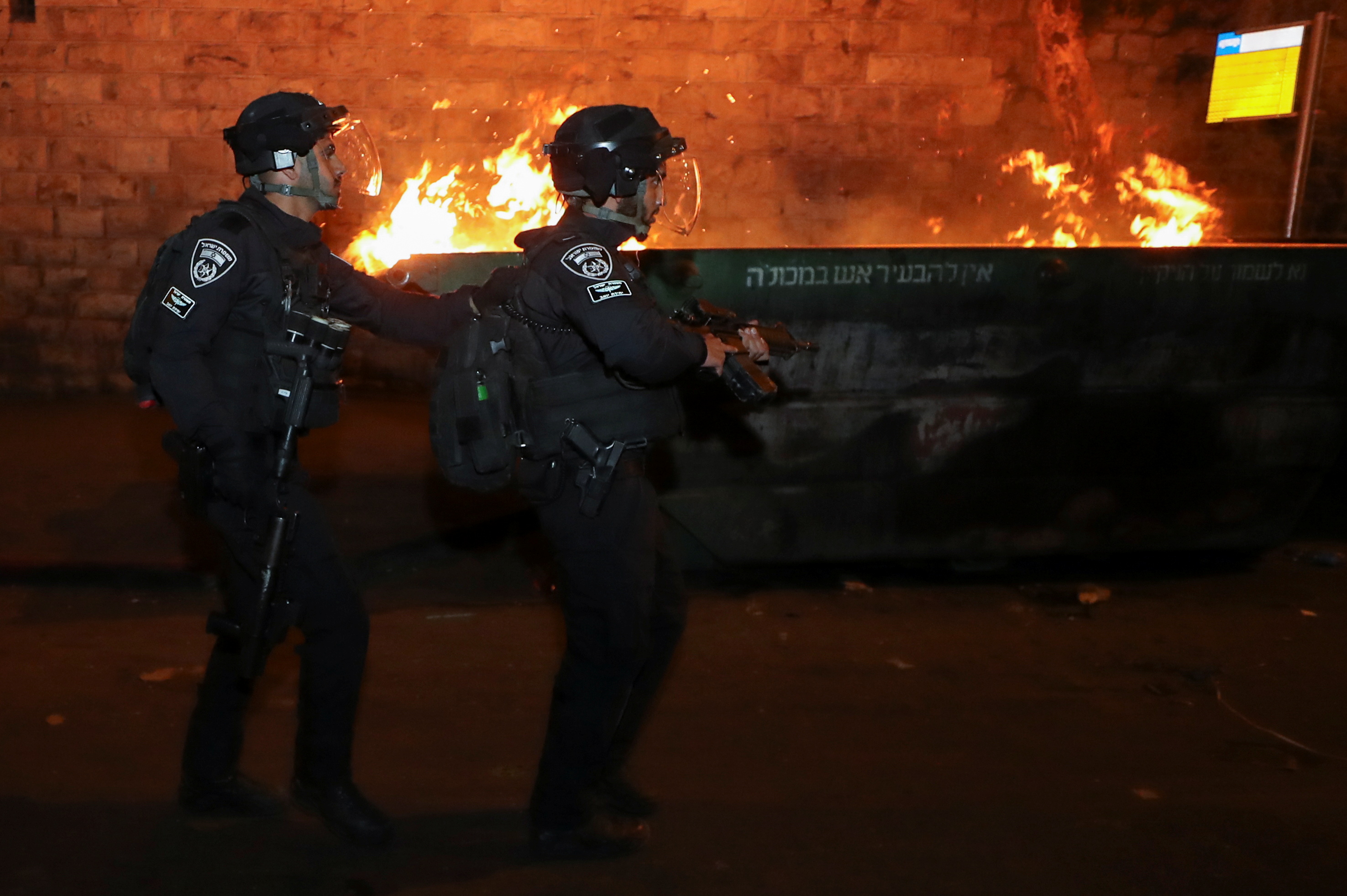 Clashes On Gaza Border As Ramadan Violence Flares In Jerusalem Reuters