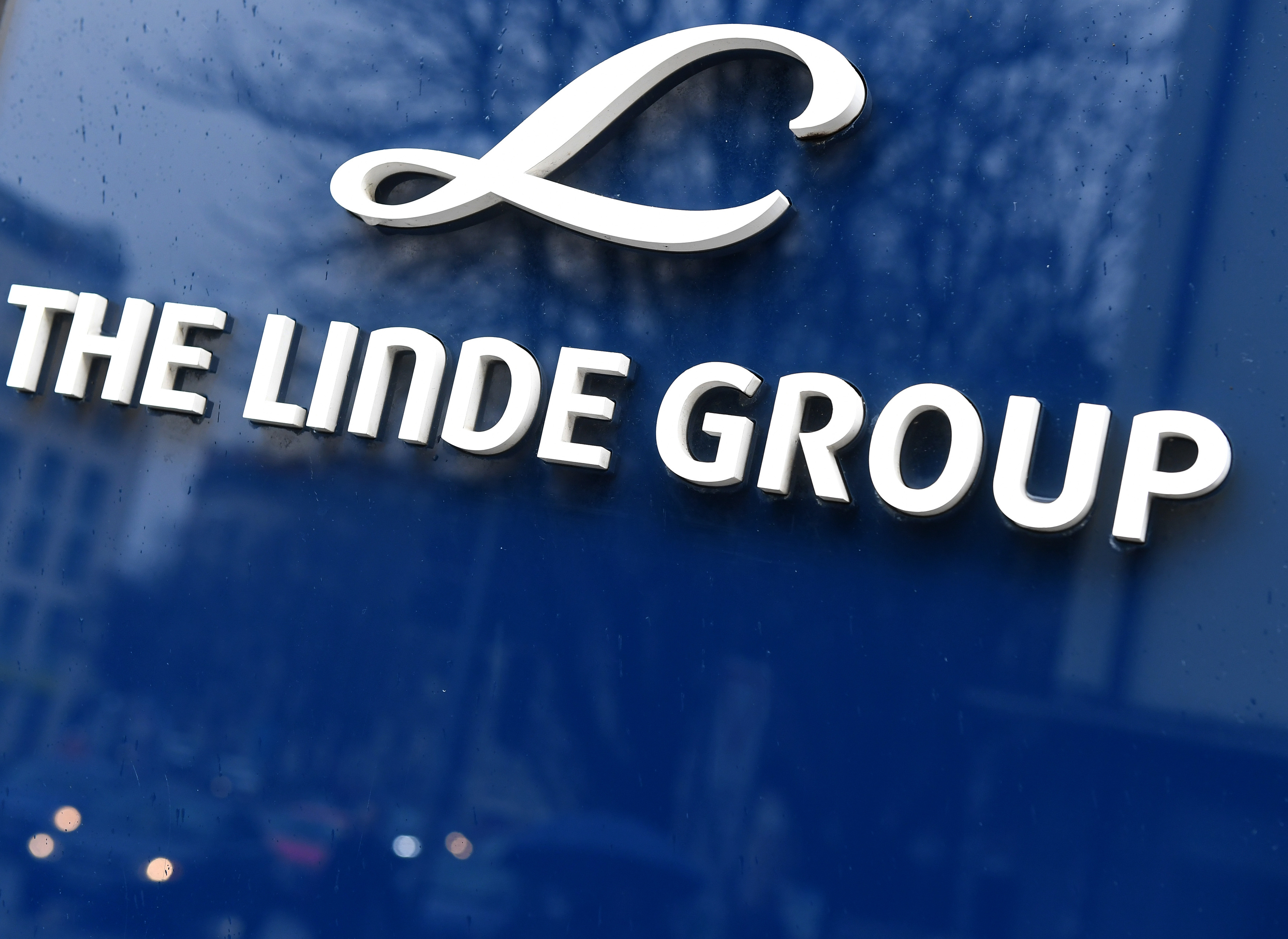 Linde Group logo is seen at company building before the annual news conference in Munich