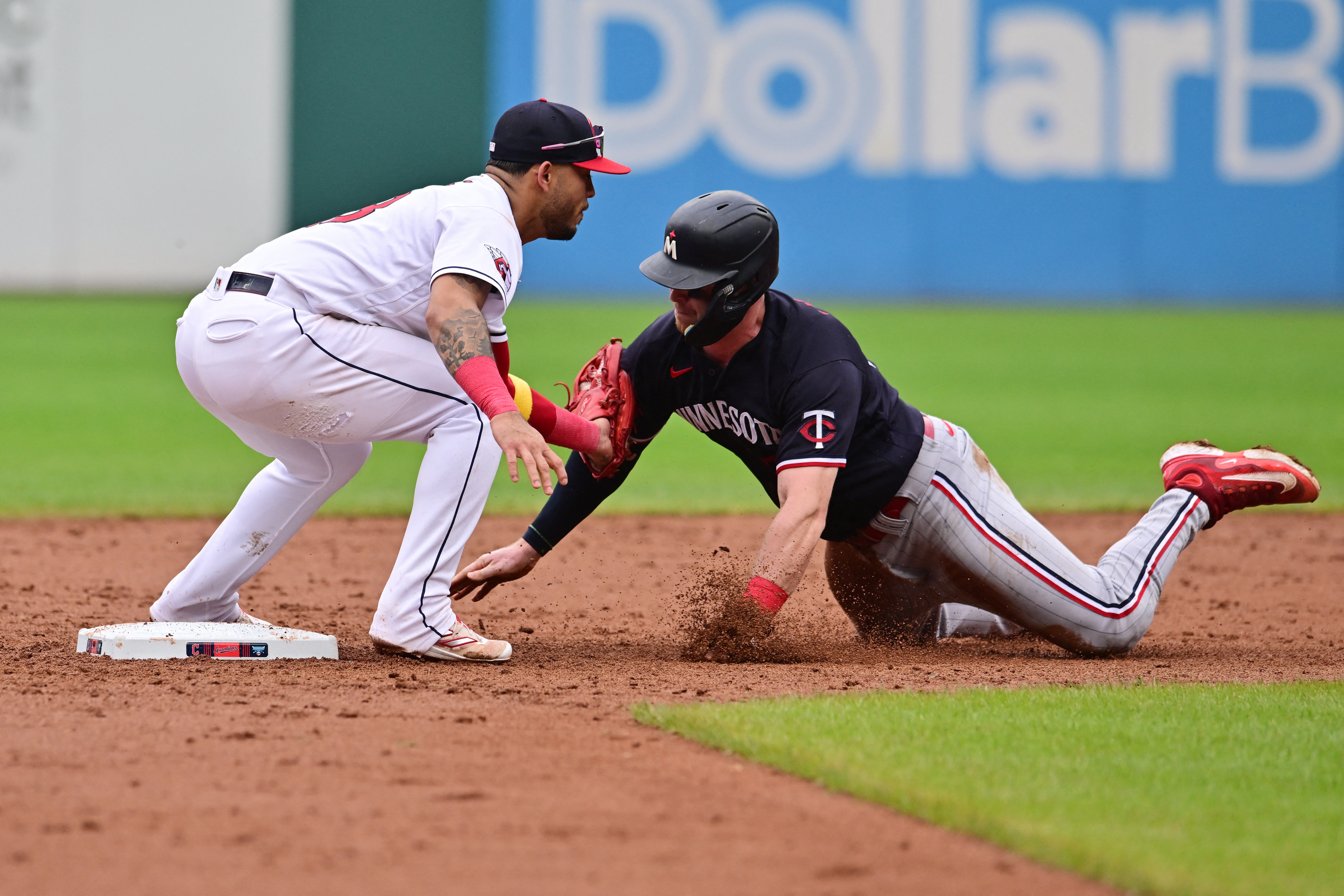 Gavin Williams and the Guardians cool off the Twins and avoid a