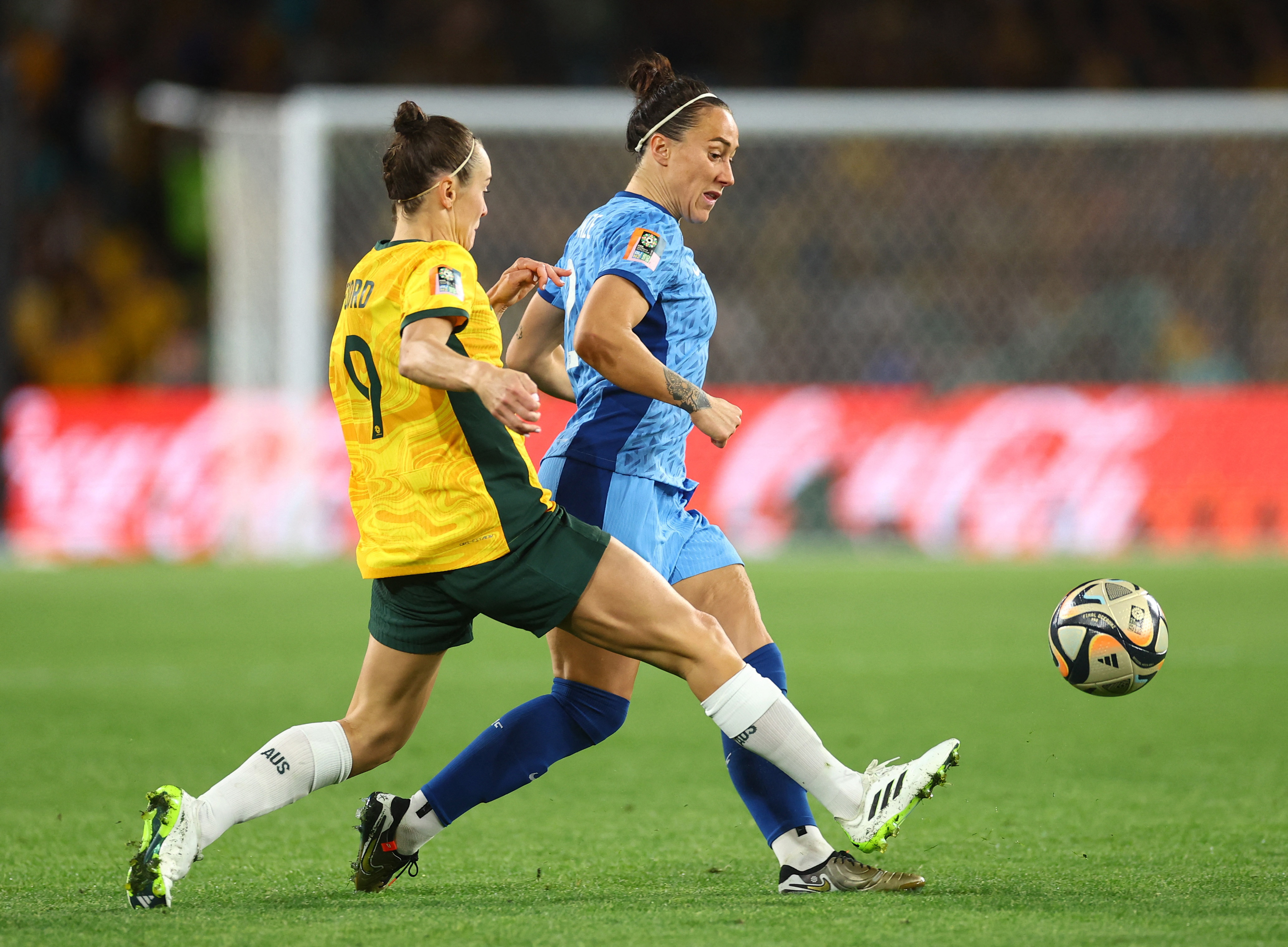 England's Lucy Bronze eyes 2023 World Cup title after Euros win - JWS