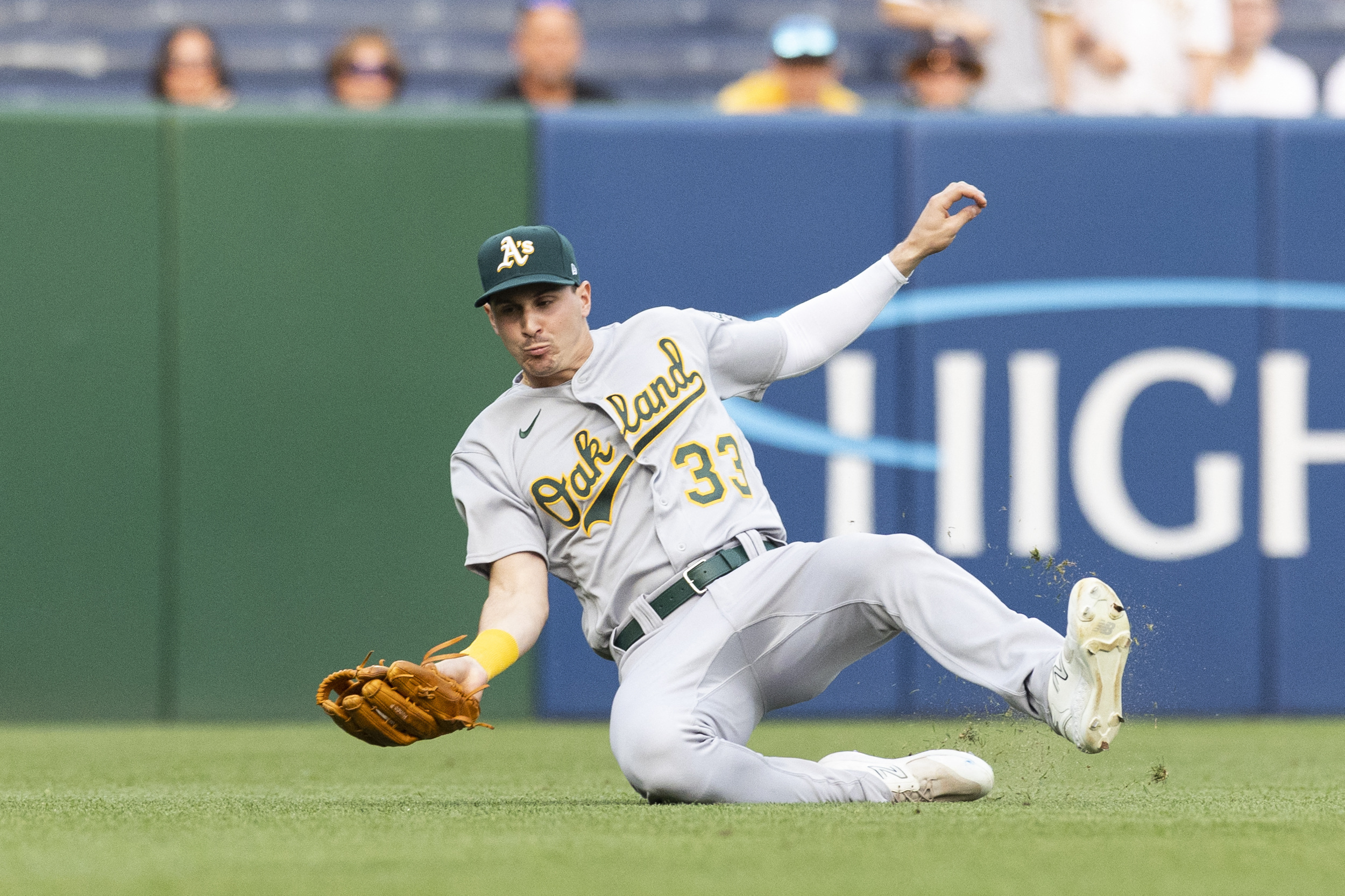 Oakland A's set MLB record with homers in 25 straight road games - Athletics  Nation