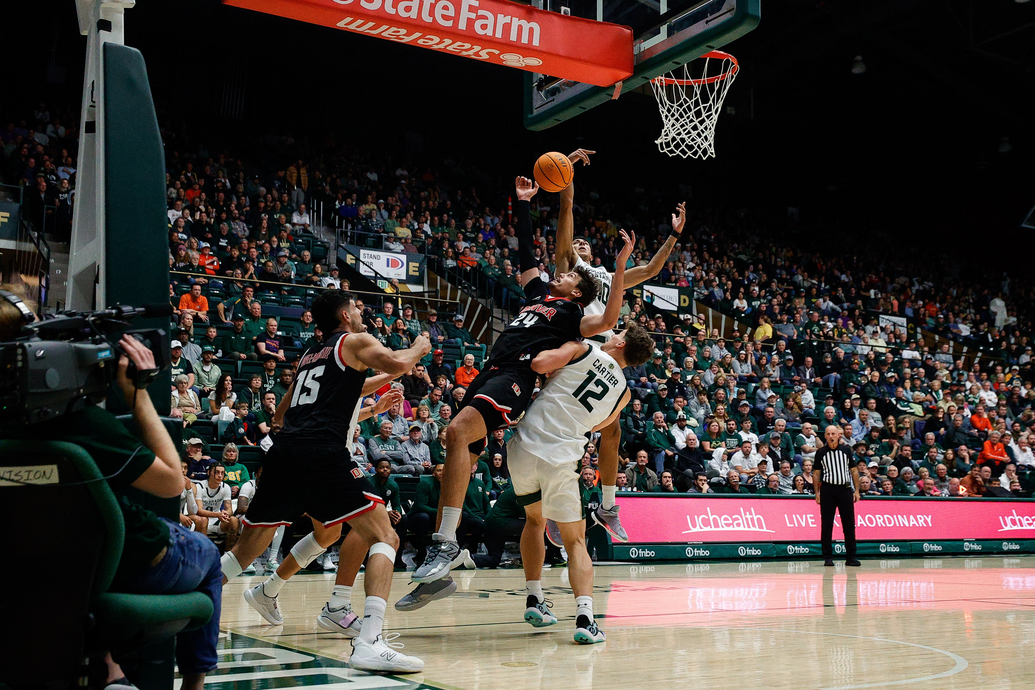 Hot finish propels No. 13 Colorado State past Denver Reuters