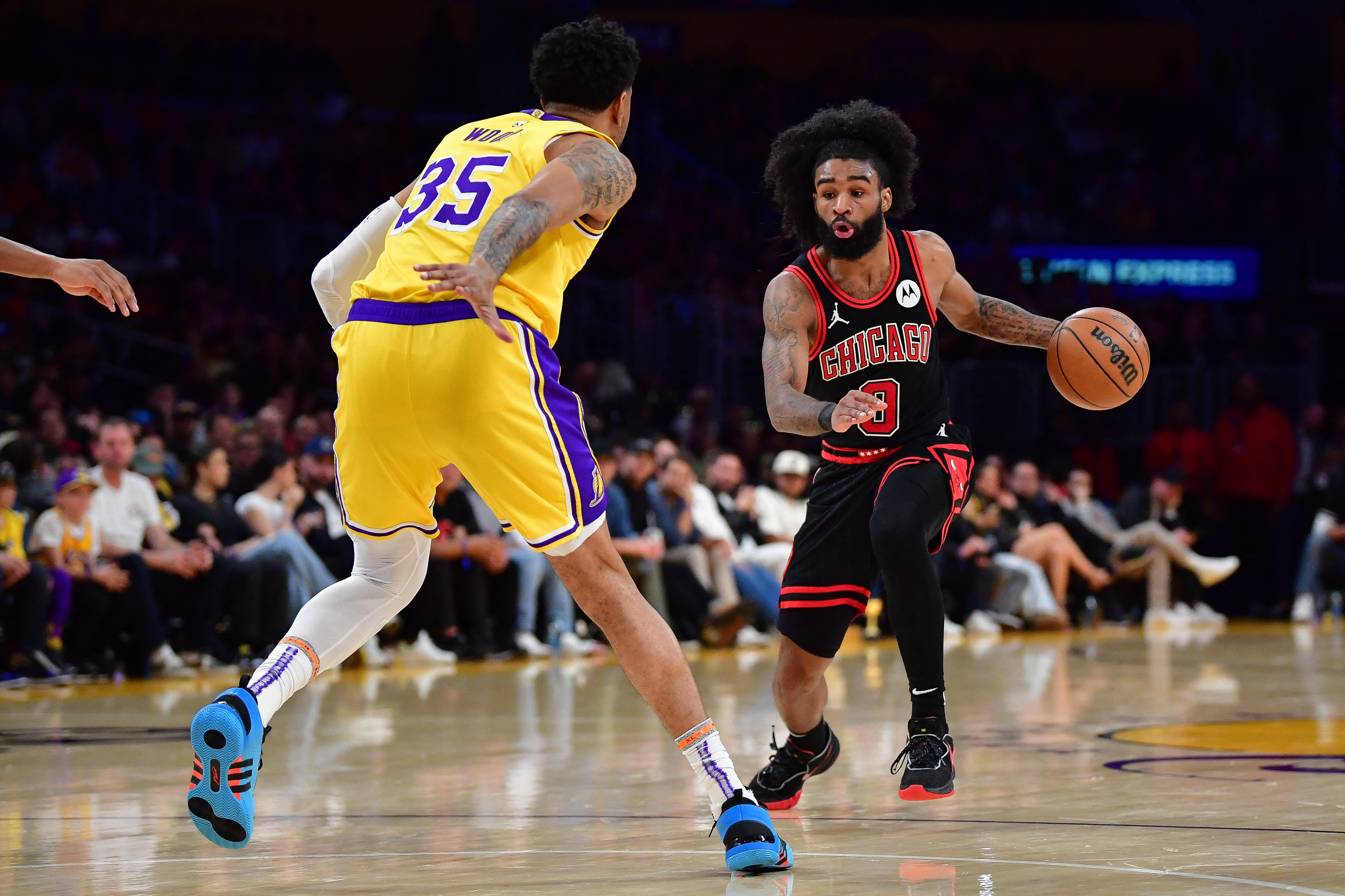 D'Angelo Russell puts up 29 as Lakers outrun Bulls