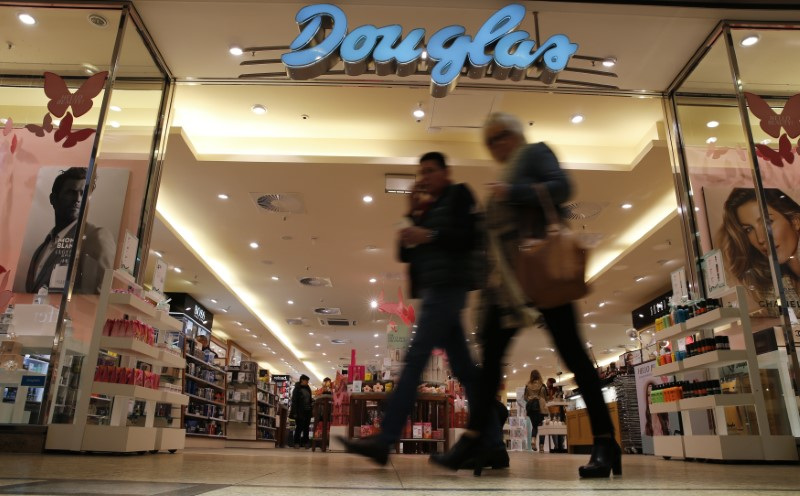 Douglas upbeat on Europe #39 s premium beauty market despite luxury