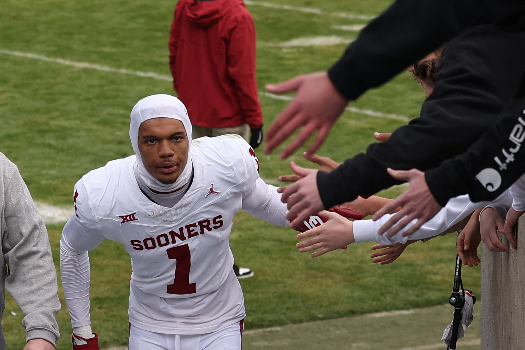 Oklahoma WR Jayden Gibson (knee) out for season | Reuters