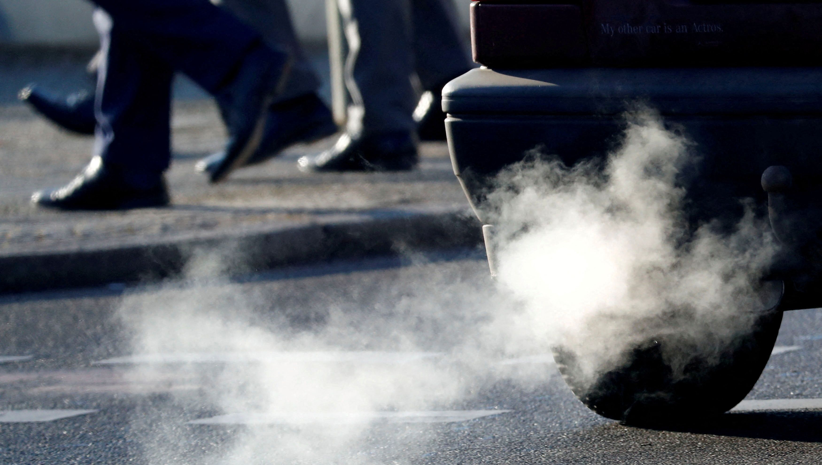 new-u-s-tailpipe-emissions-rules-more-efficient-vehicles-more