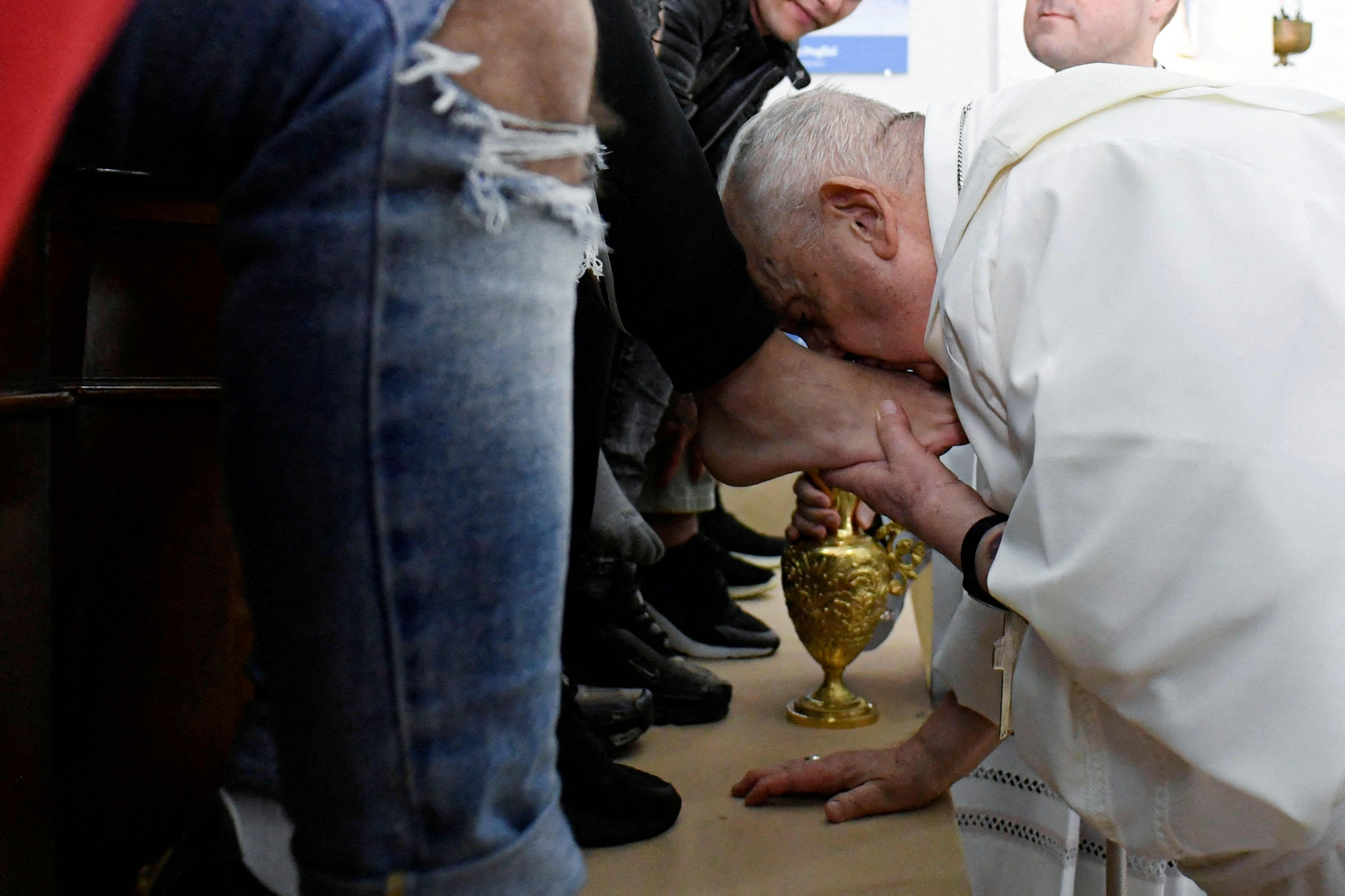 Pope visits Casal del Marmo juvenile prison for foot washing Mass in Rome