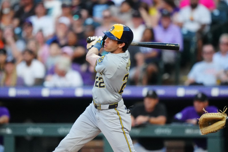 Brewers All-Star Christian Yelich to have season-ending surgery | Reuters