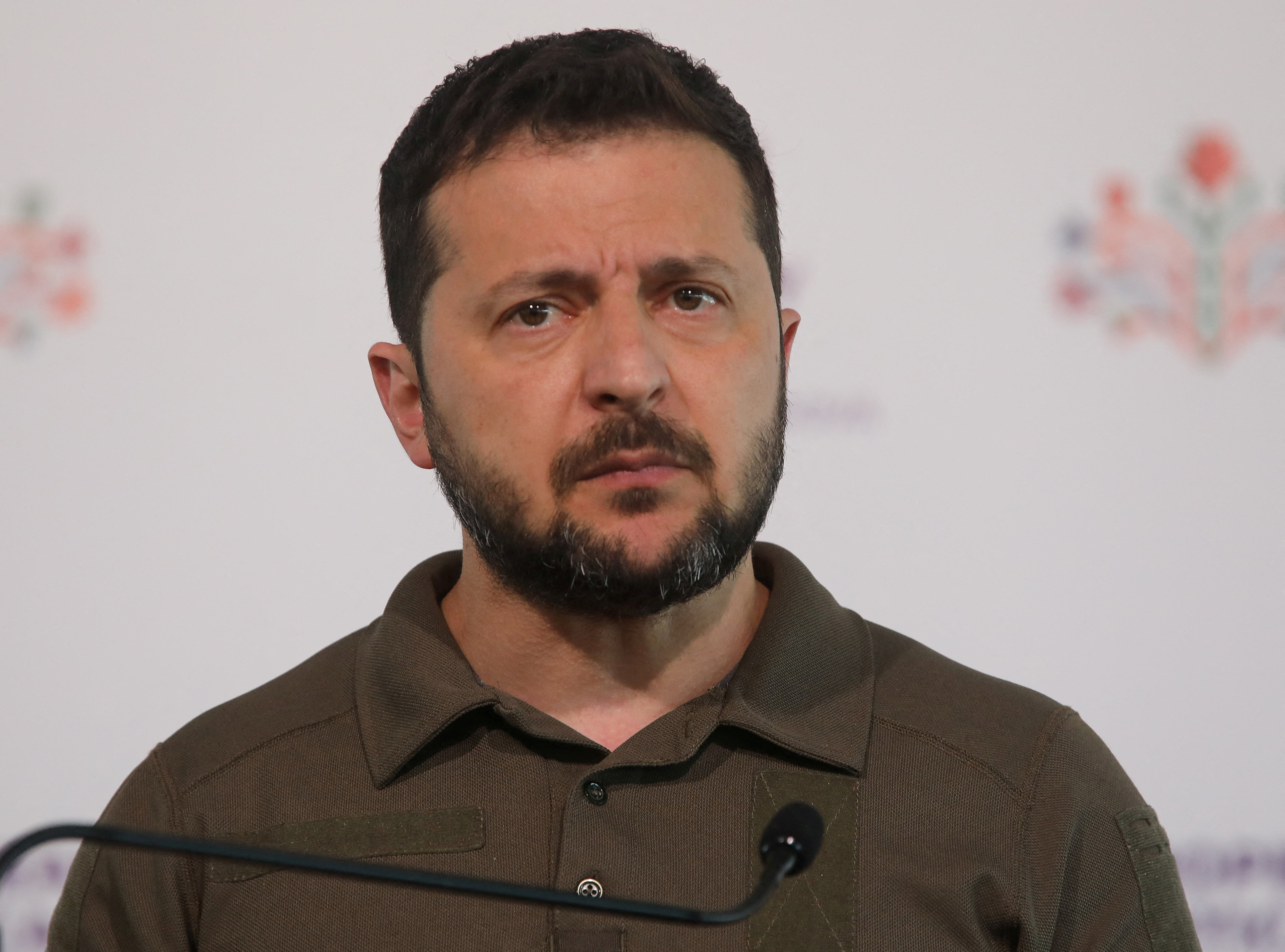 Volodimir Zelensky lors d'une conférence de presse à Bulboaca, en Moldavie