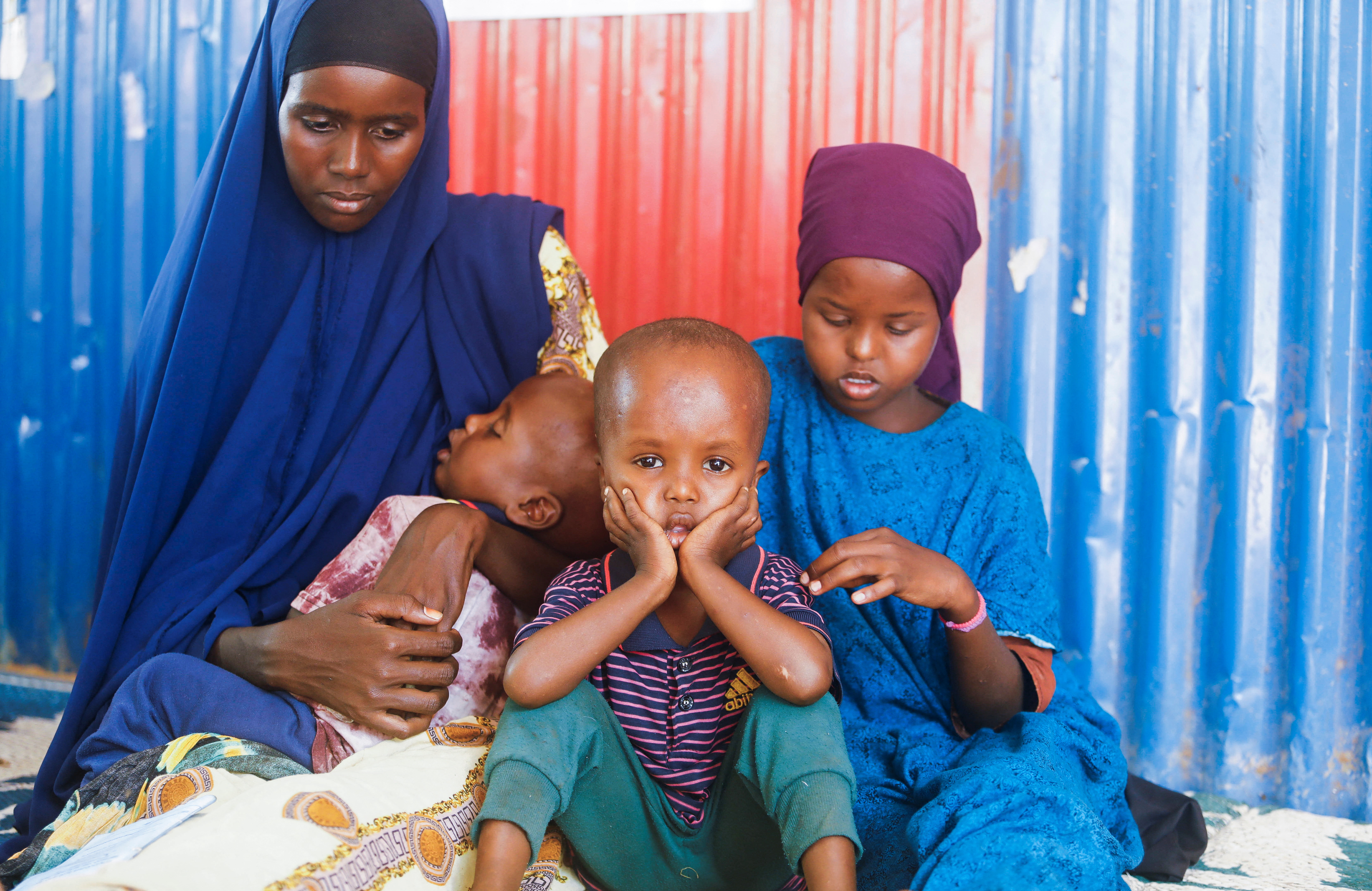 As hunger bites in Somalia, babies start to die in Dollow