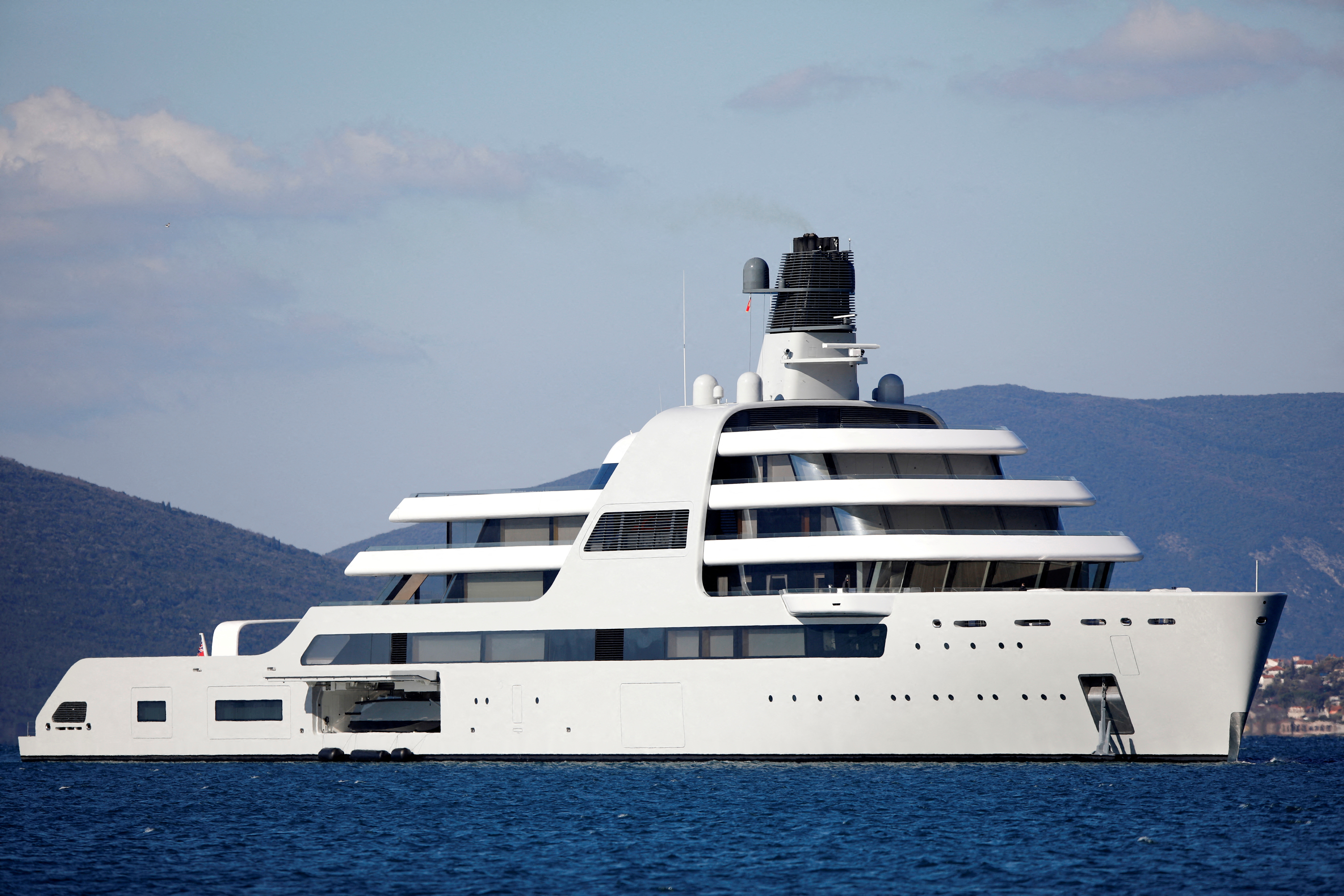 Yacht linked to Russian oligarch Abramovich arrives in Montenegro