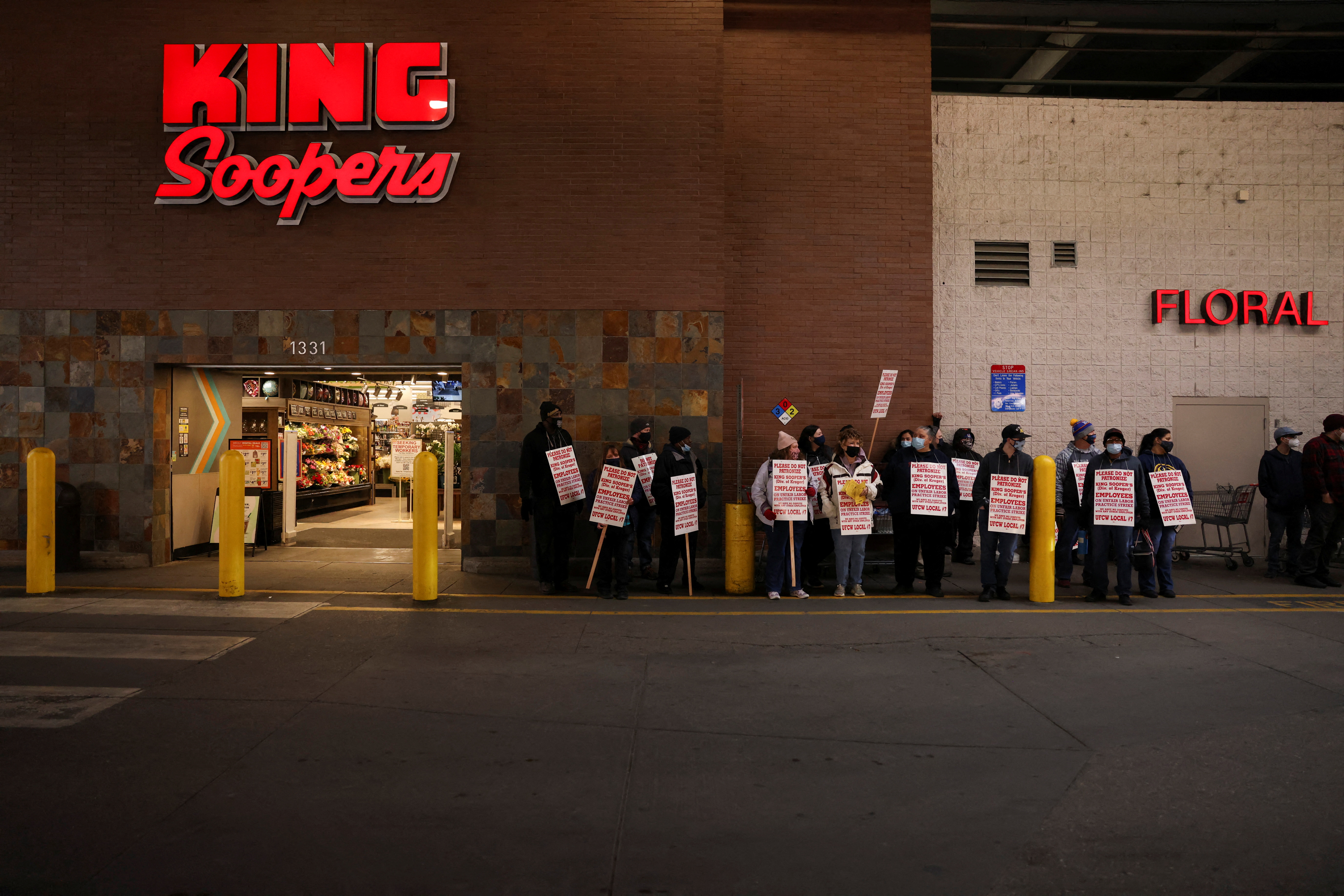 Kroger's King Soopers workers in Colorado go on strike for better pay