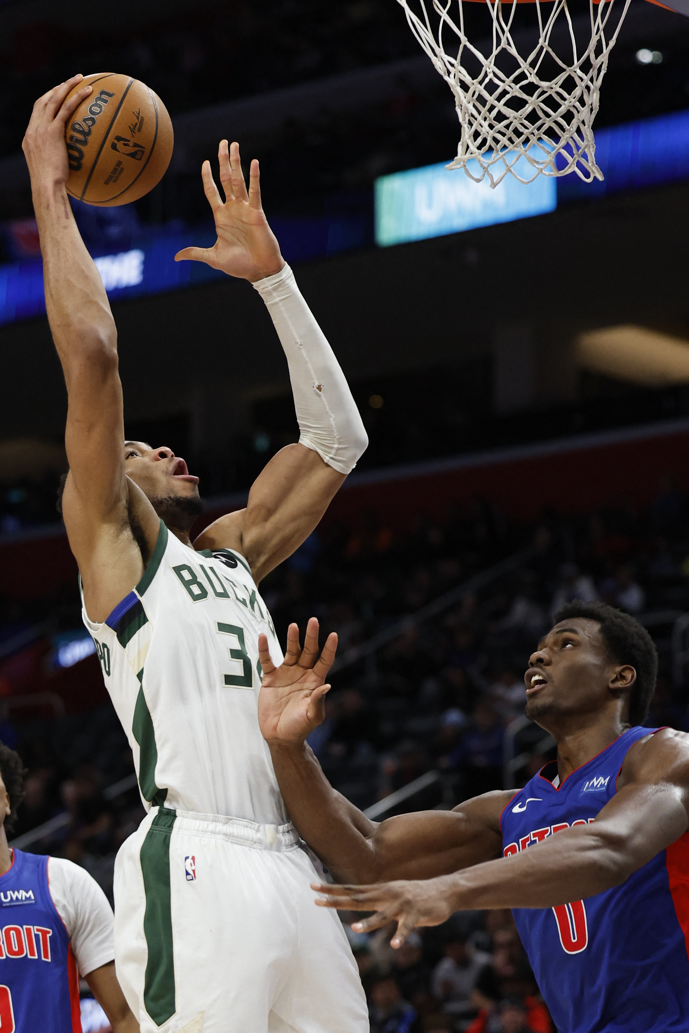 Damian Lillard Steps Up To Lead Bucks Past Pistons | Reuters