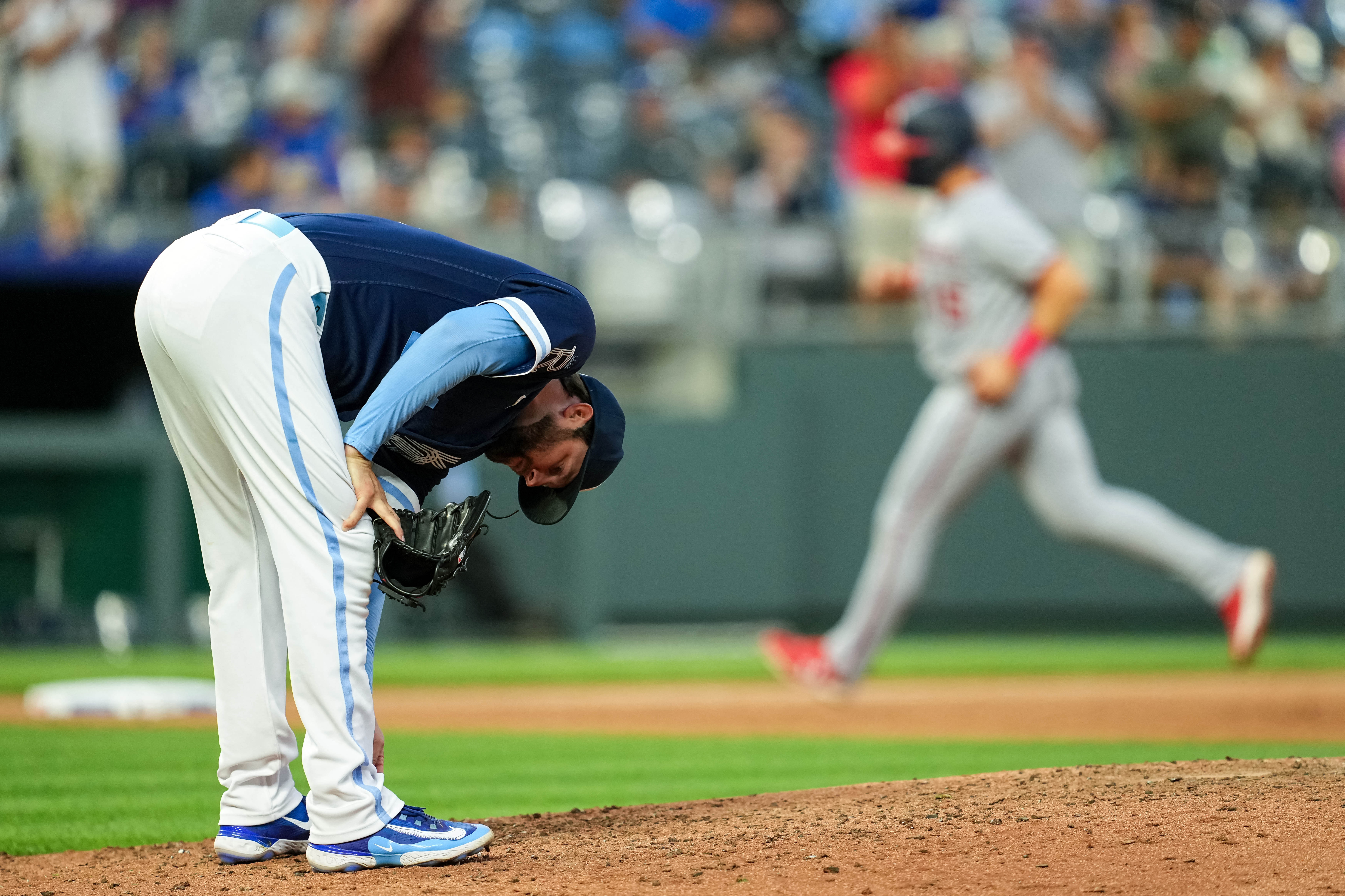 Luis Garcia's six hits lead Nationals past Royals