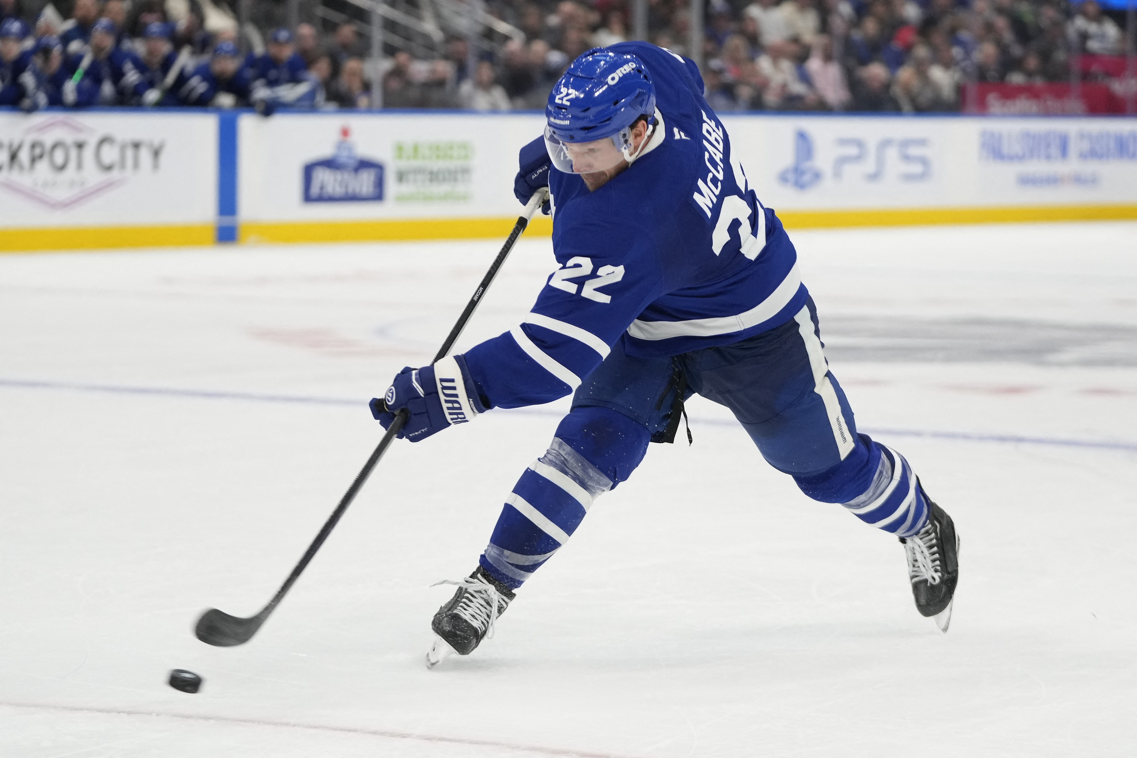 Maple Leafs sign D Jake McCabe to 5-year extension | Reuters