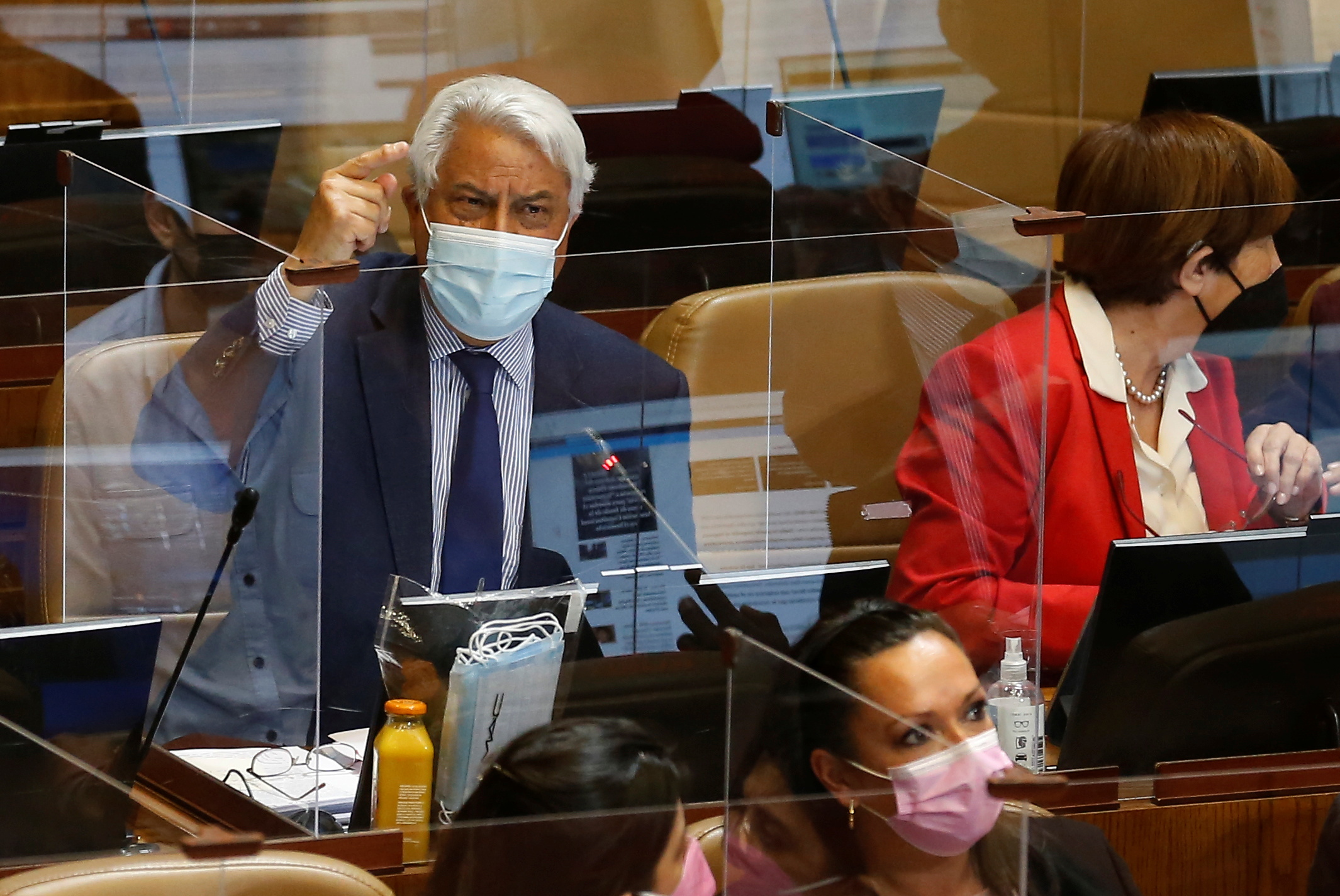Jaime Naranjo, opposition deputy of the socialist party, speaks during a discussion on a constitutional accusation against President Sebastian Pinera over possible irregularities in the sale of a mining company, after details emerged about the deal in the Pandora Papers leak, at the congress in Valparaiso, Chile, November 8, 2021. REUTERS/Rodrigo Garrido