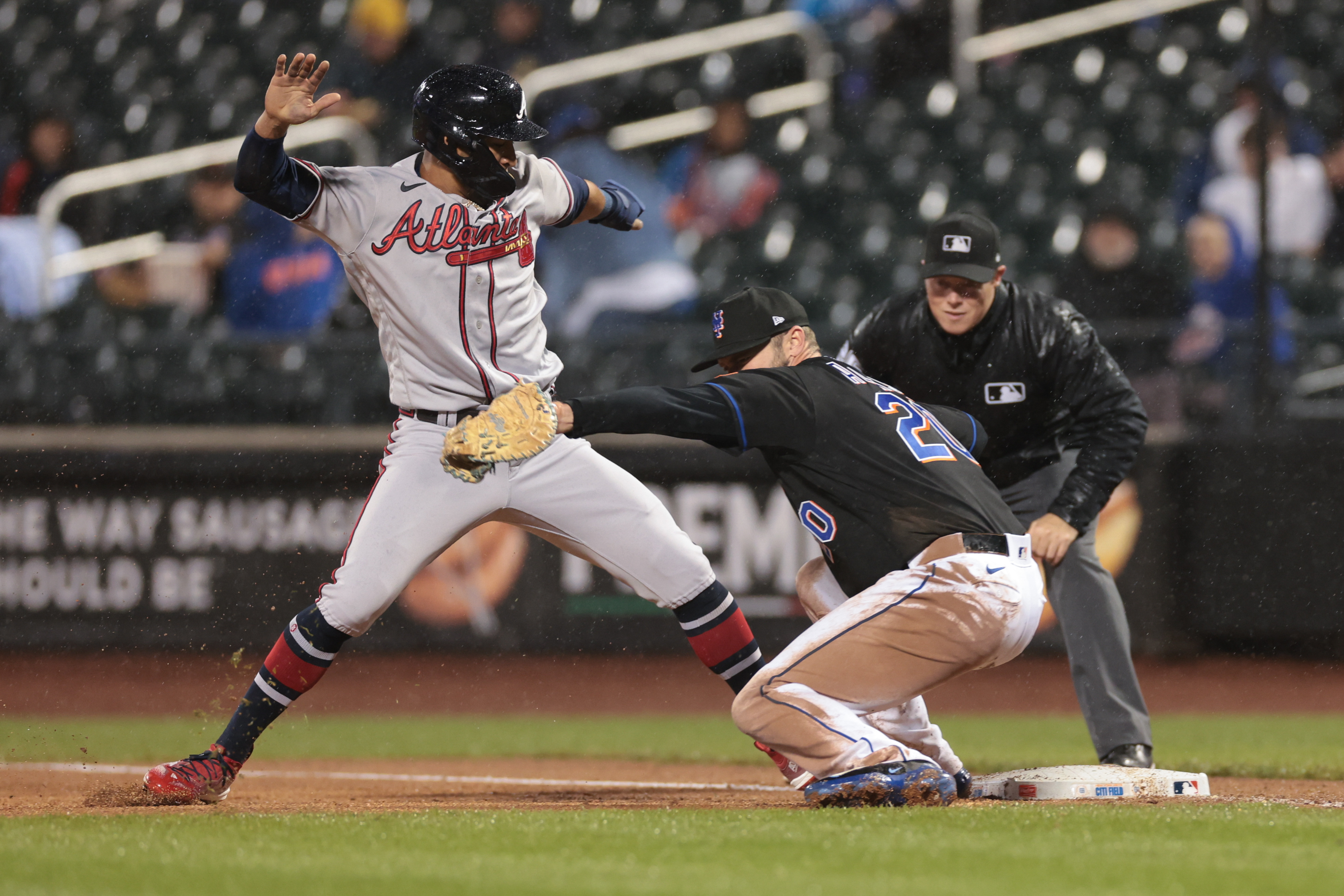 Max Fried no-hits Marlins before rain delay; Braves trim Mets' lead to 1  game - The Athletic