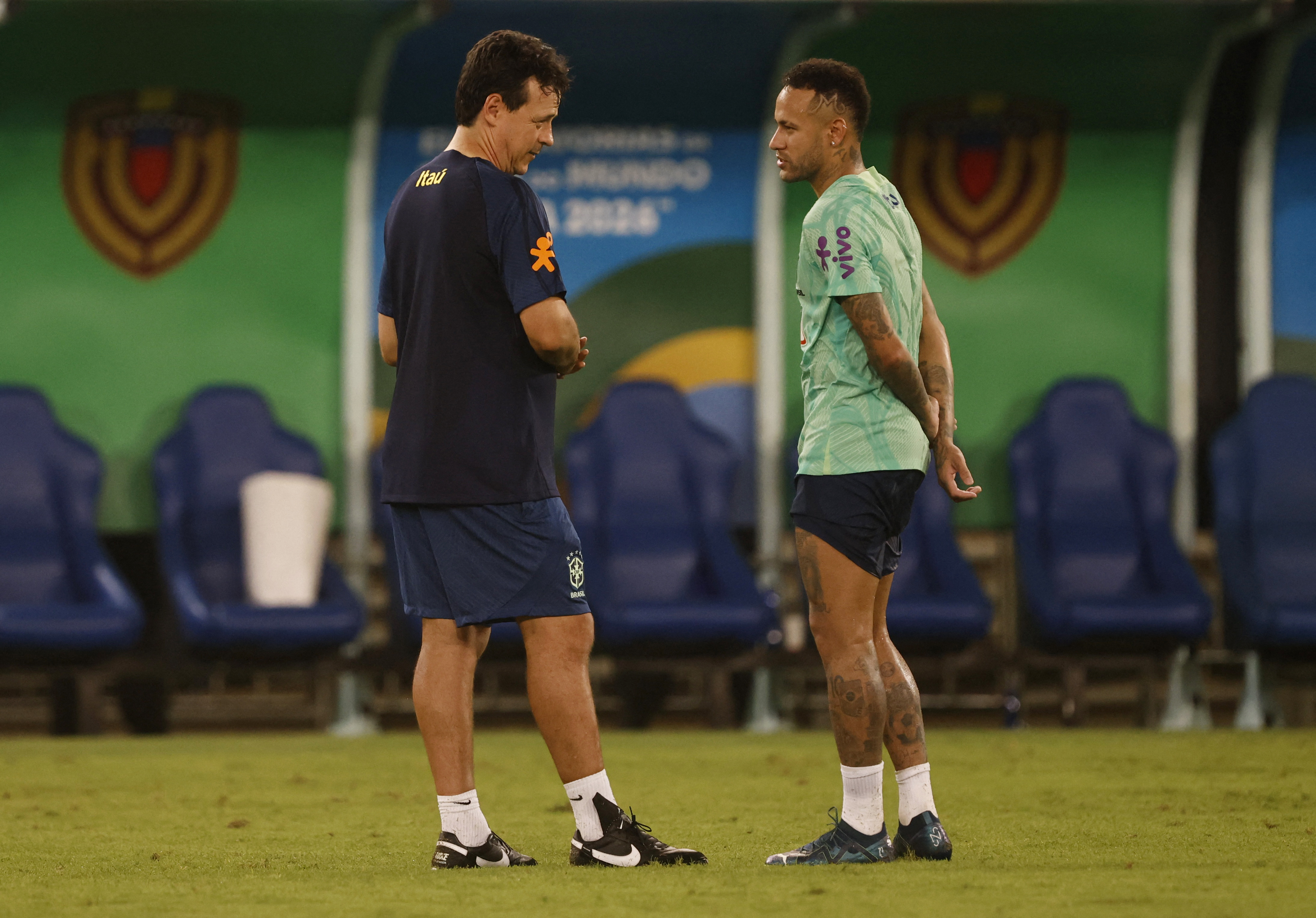 Brazil coach Diniz excited about Neymar, Vinicius combination