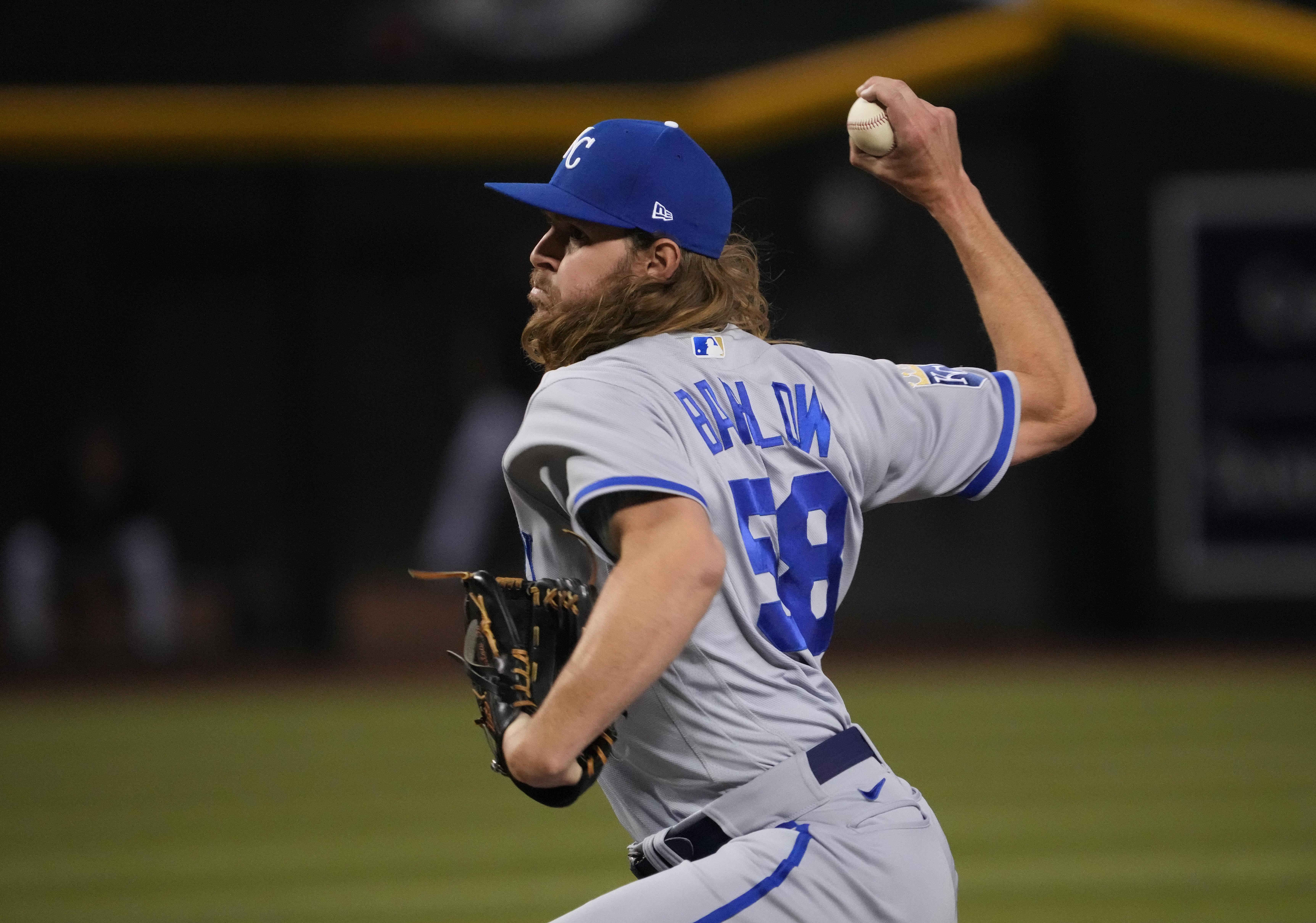 Thomas, Gurriel help the Diamondbacks rally for a 5-4 win over the