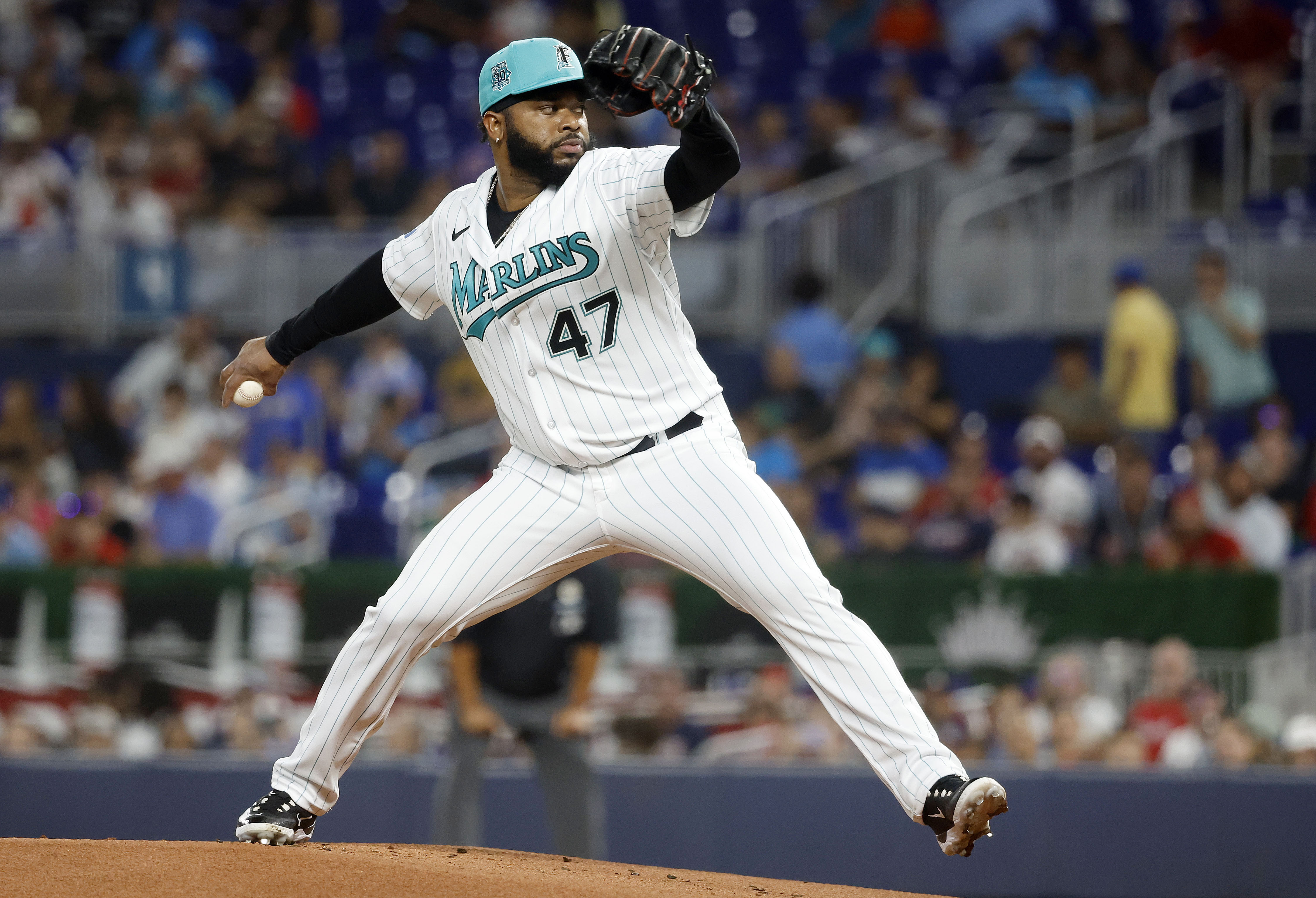 Luis Arraez's first multi-HR game helps Marlins rally past Braves