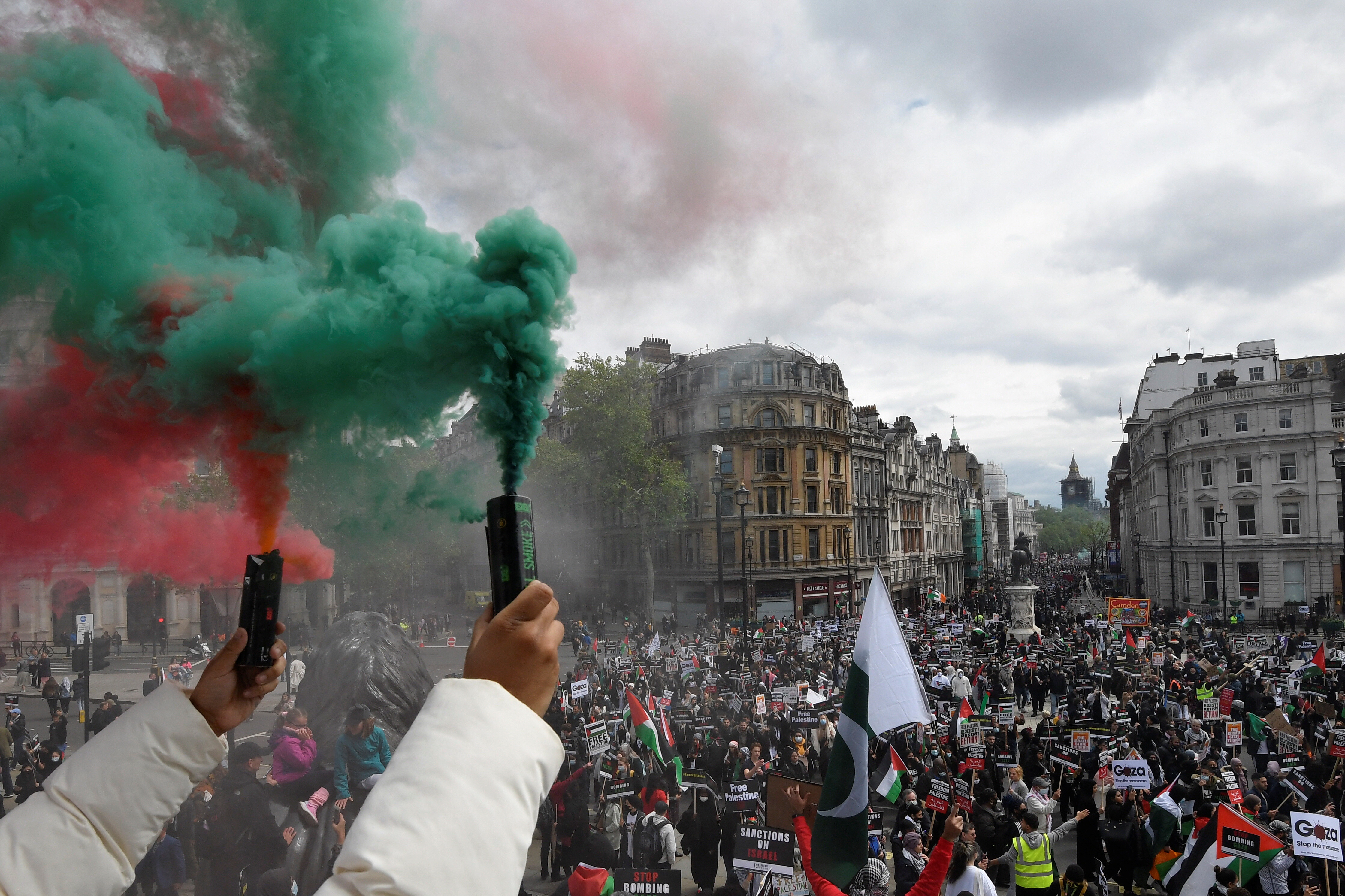 Thousands Of Pro Palestinian Demonstrators March In Britain Reuters