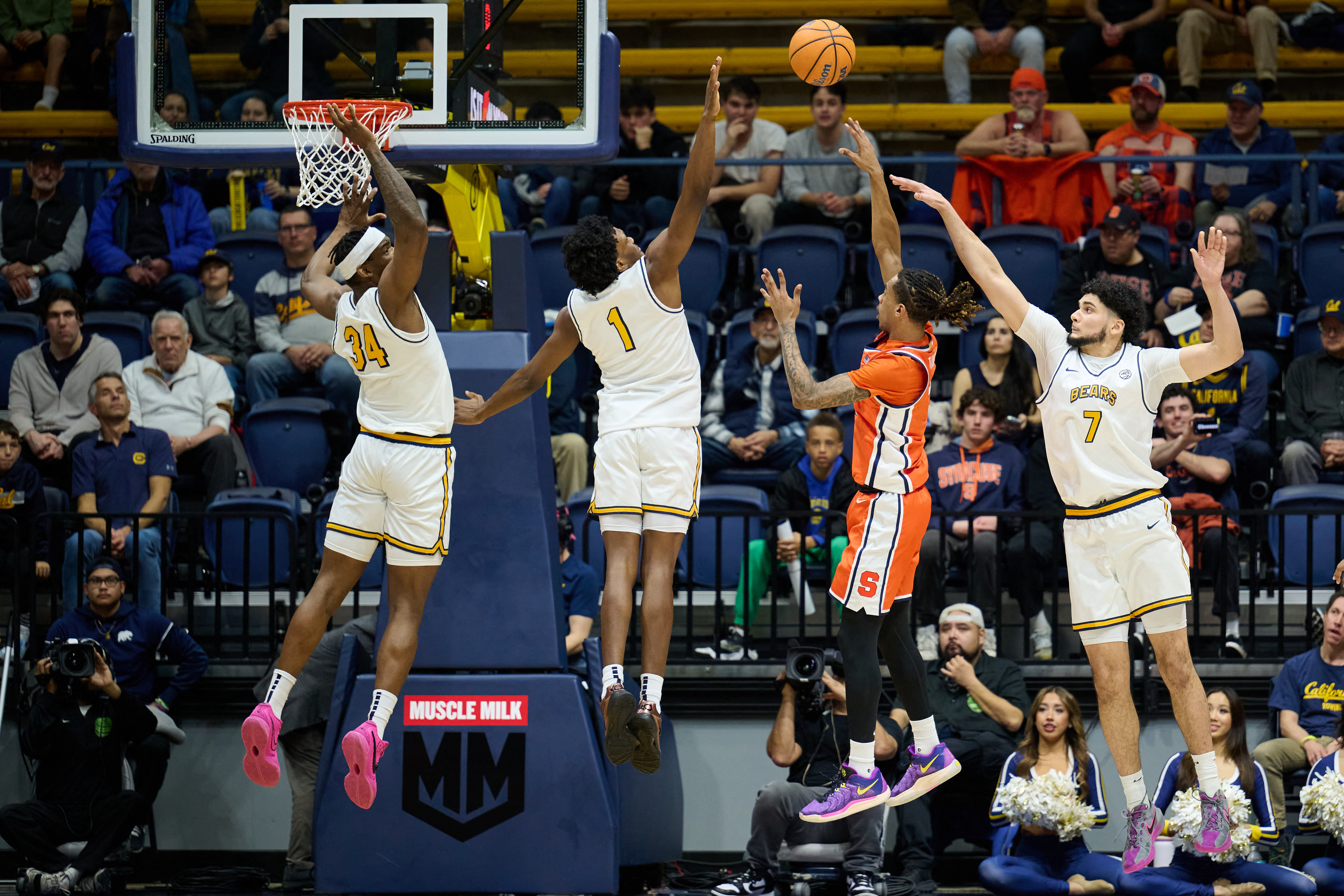Syracuse gets rare road win by conquering Cal | Reuters