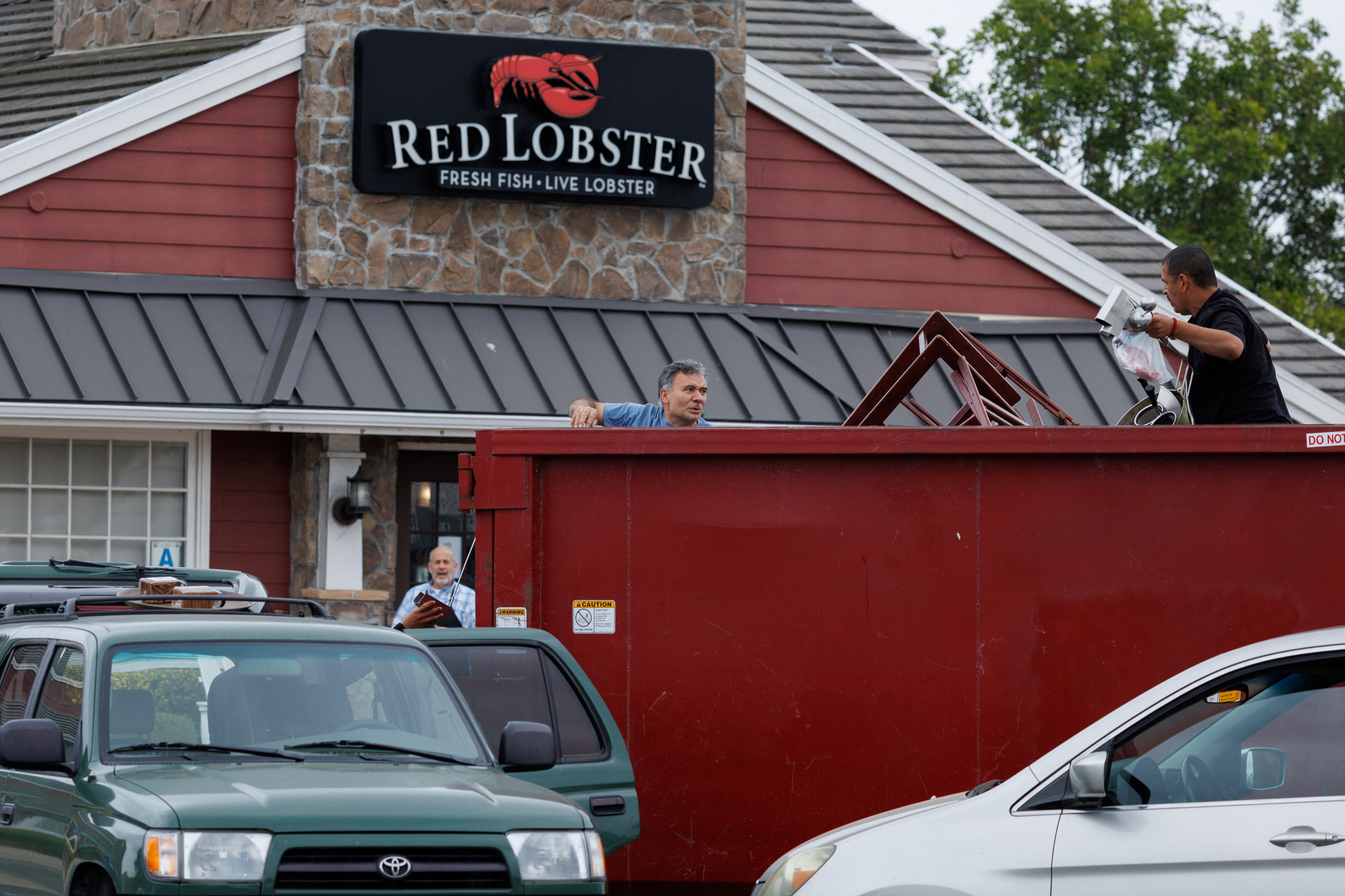 Red Lobster restaurant's contents up for auction in California