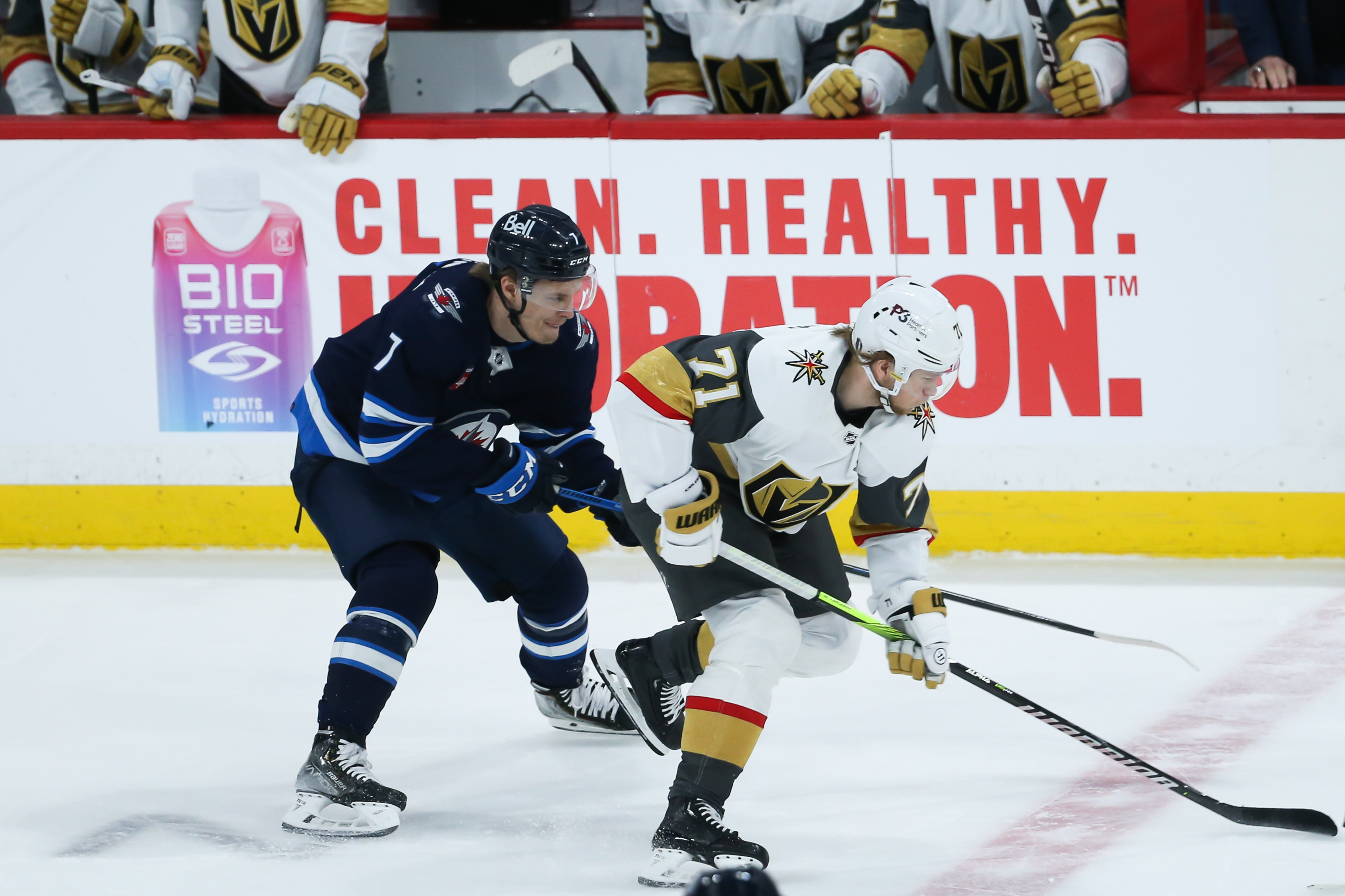 Brett Howden scores twice as Knights take command vs. Jets