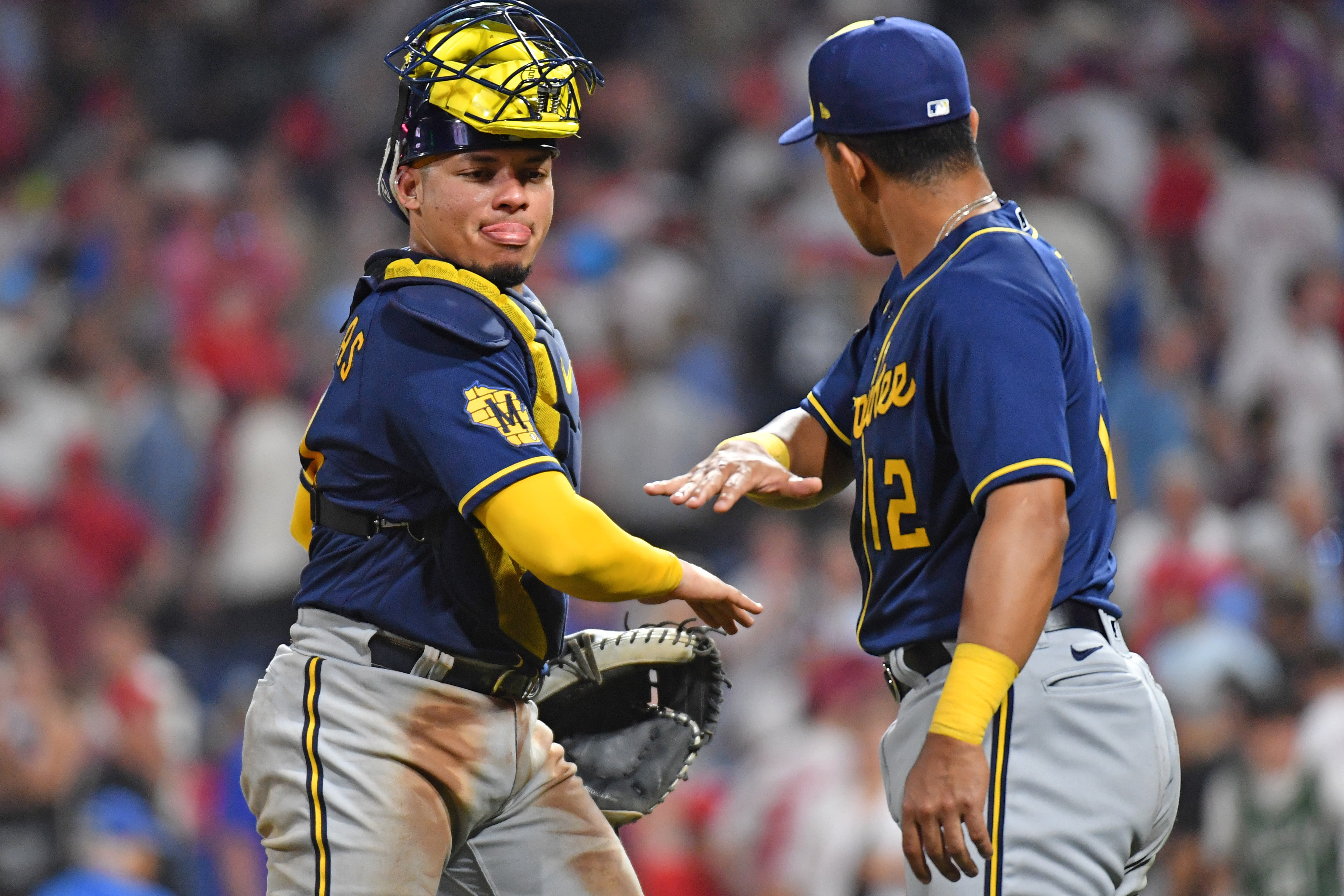 William Contreras' 3-hit game guides Brewers past Phillies