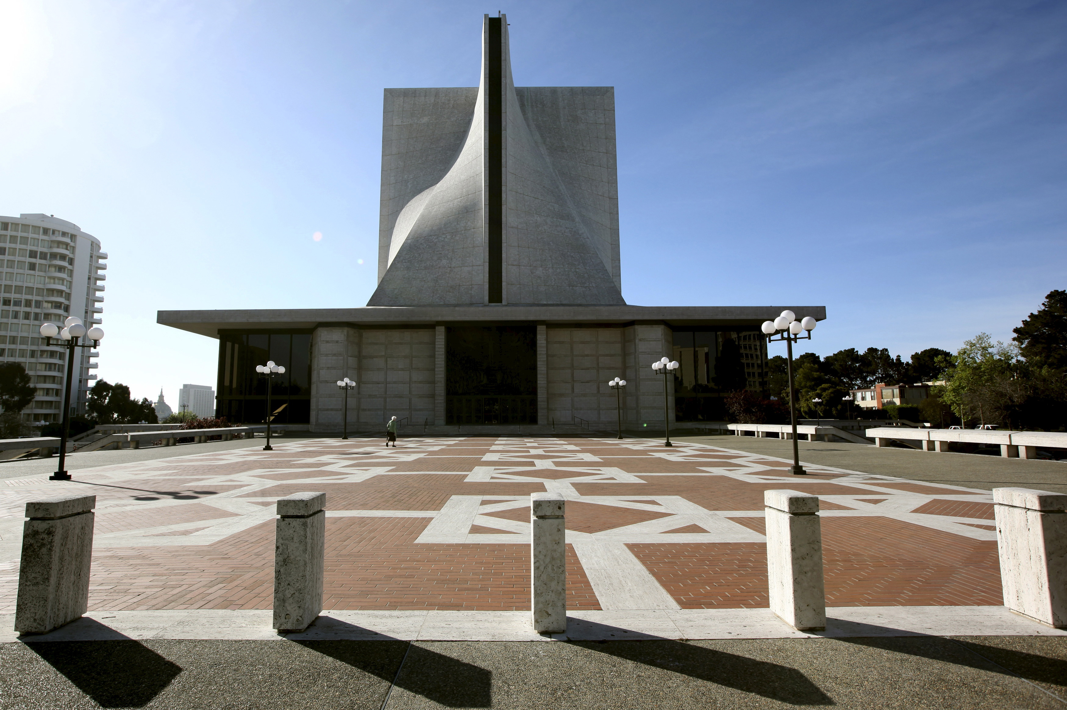 San Francisco Archdiocese, facing sex abuse lawsuits, files for bankruptcy  | Reuters