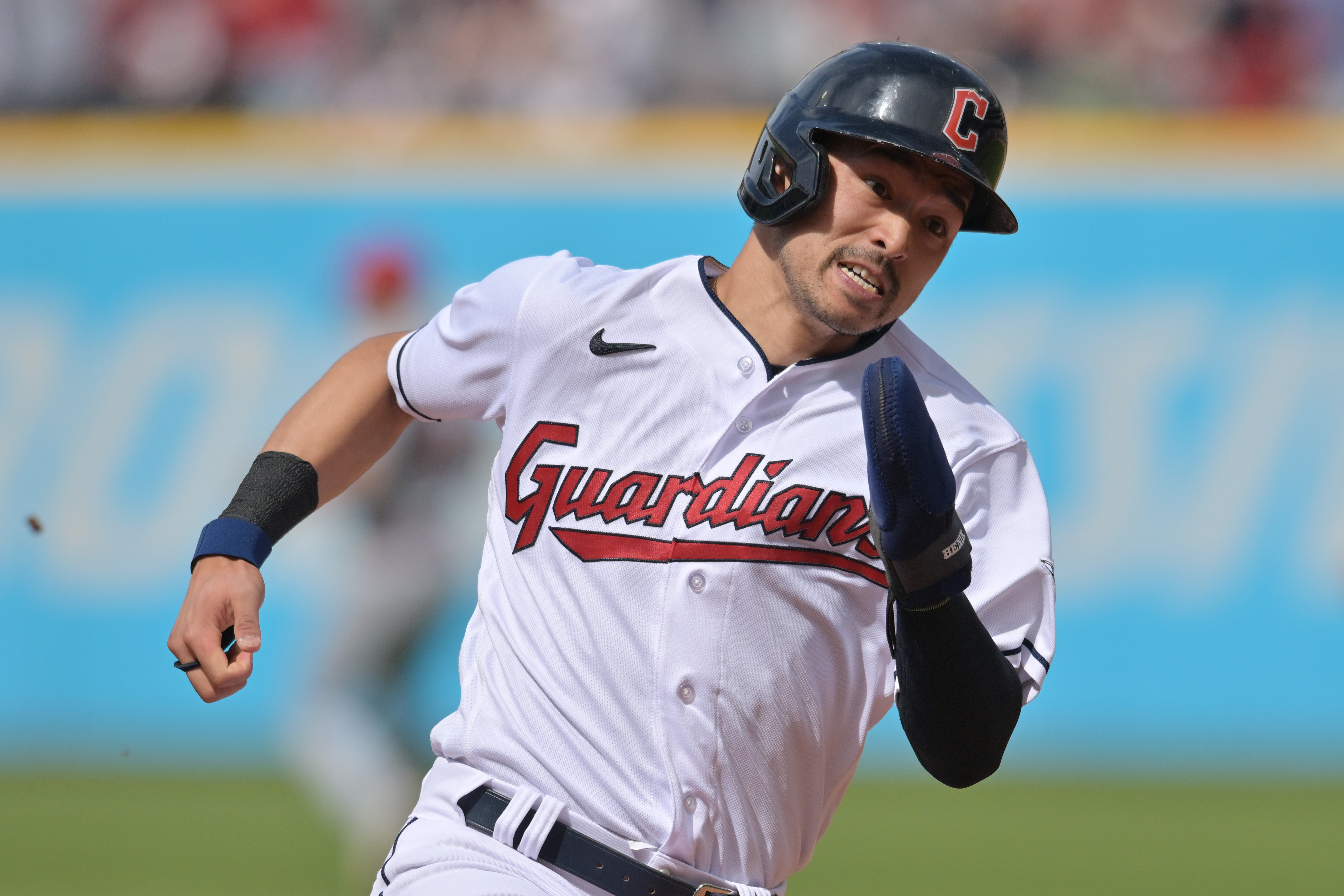 Cleveland's Jose Ramirez finally blasts home run off a righty: Walk-Off  Thoughts