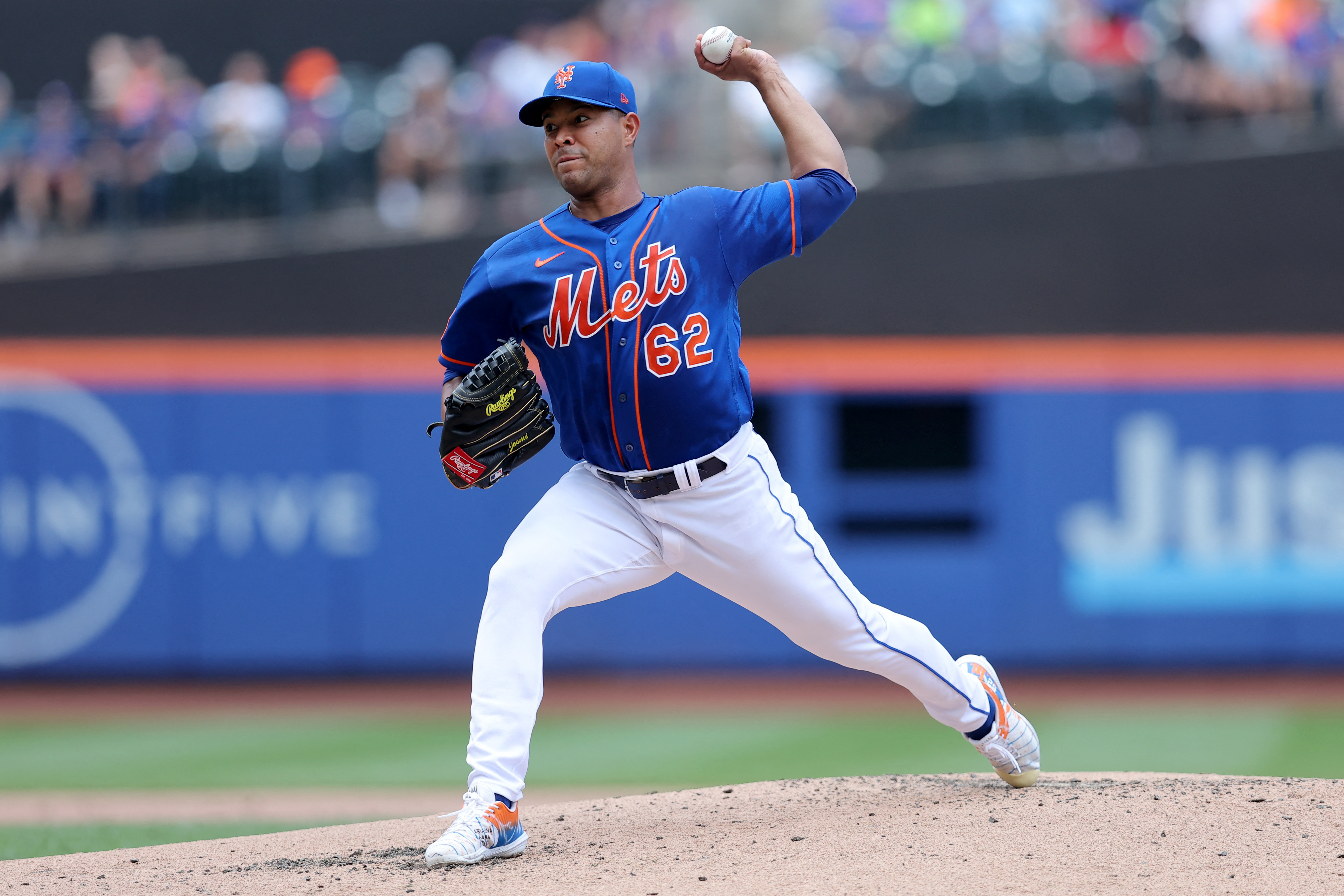 Mets' Jose Quintana out until at least July due to rib injury