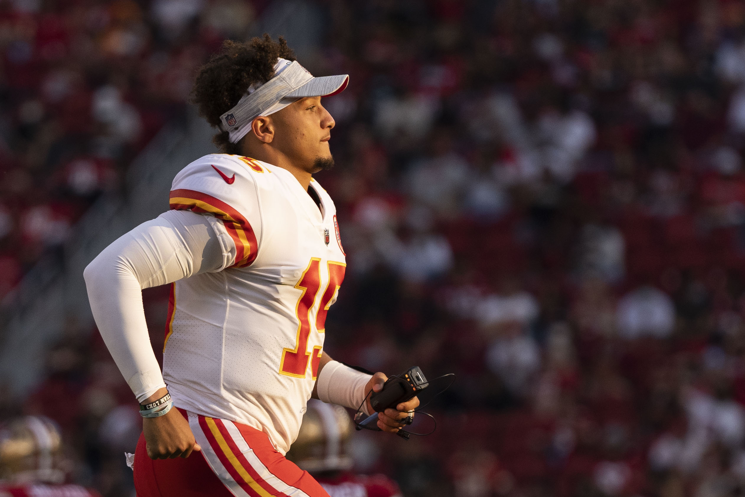 NFL Roundup: Patrick Mahomes, Chiefs Down Cardinals | Reuters