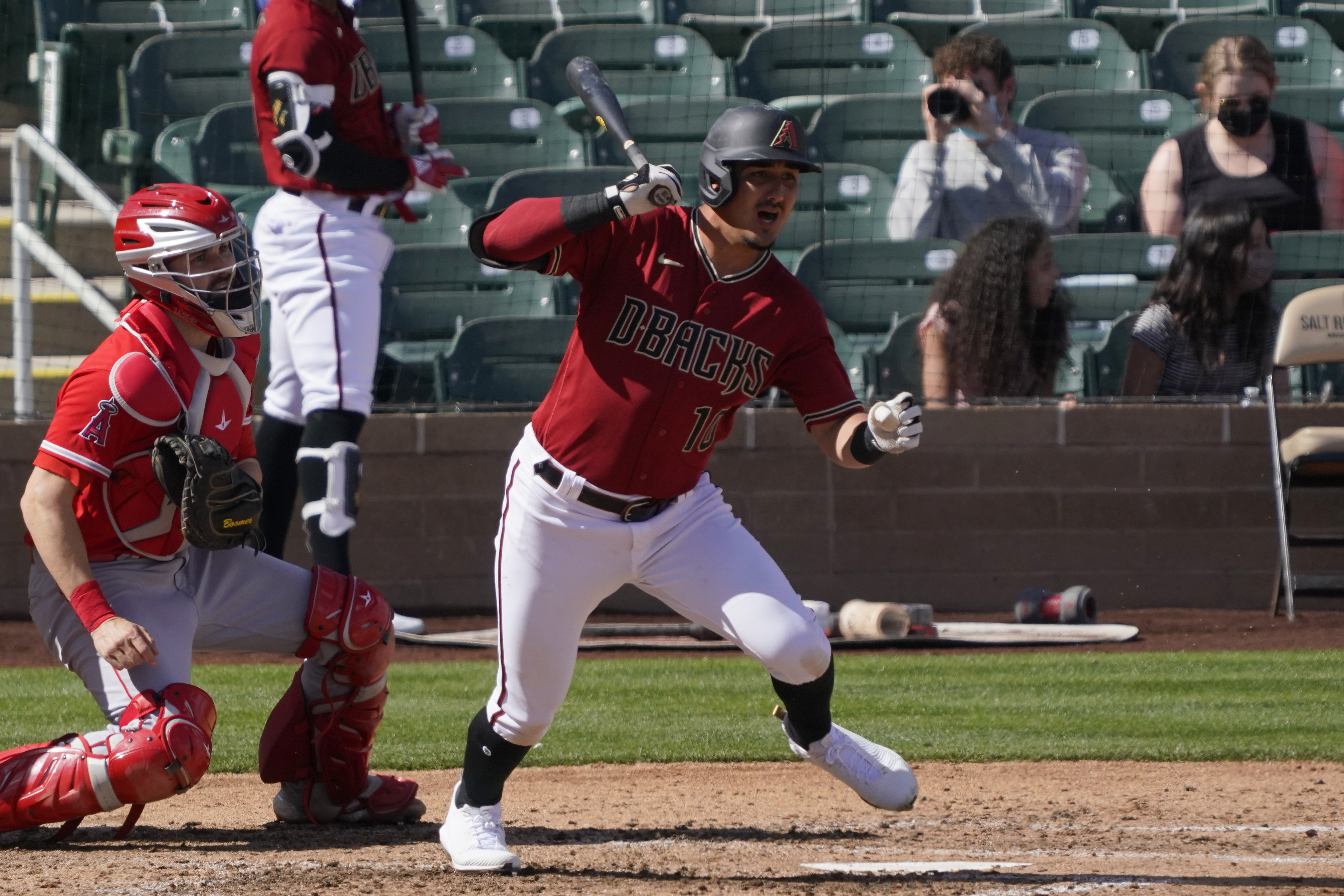 Kyle Lewis lifts Arizona Diamondbacks over Los Angeles Dodgers