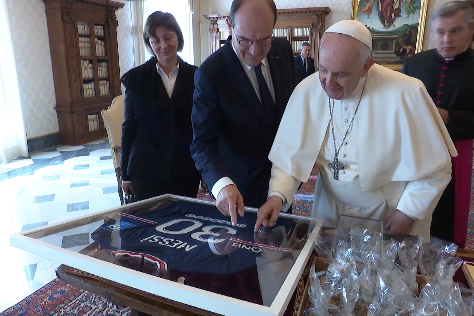 French PM Castex gives pope signed Lionel Messi jersey | Reuters