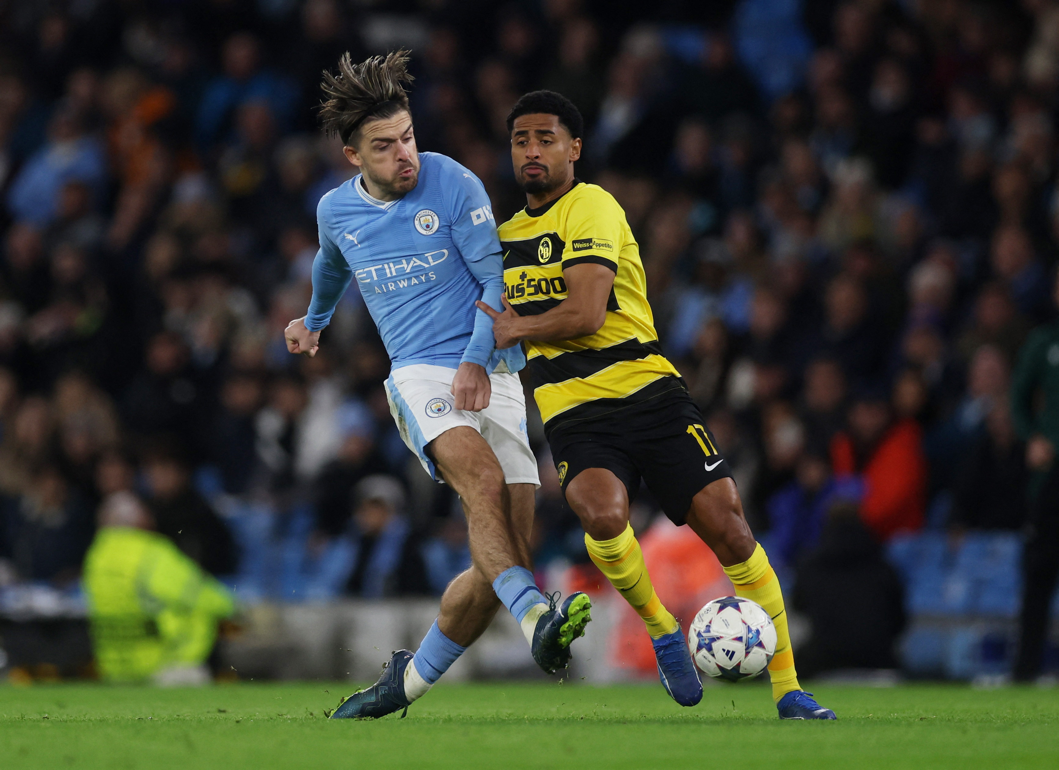 Haaland and Foden ensure Manchester City qualify with win over