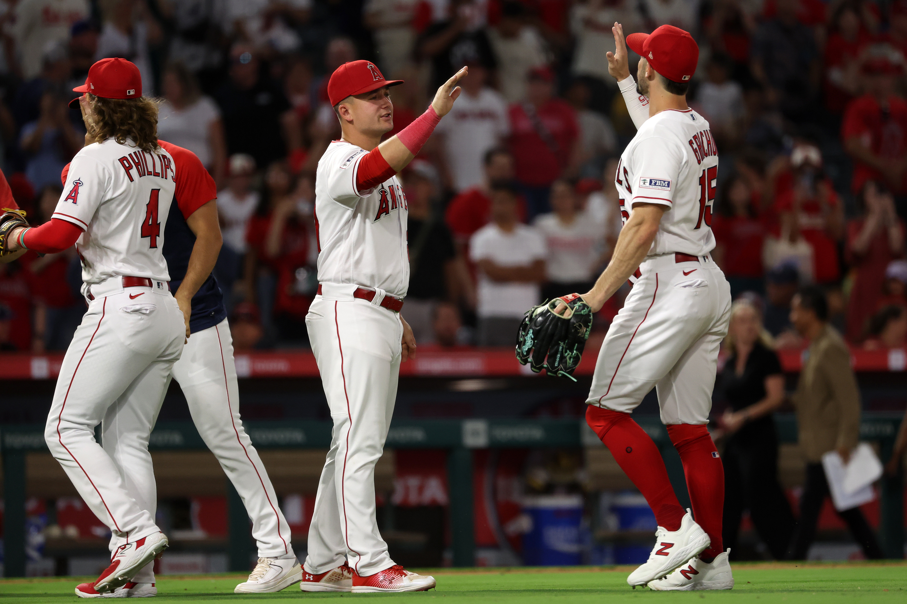 Angels ride four long balls in 6-2 win over Cleveland