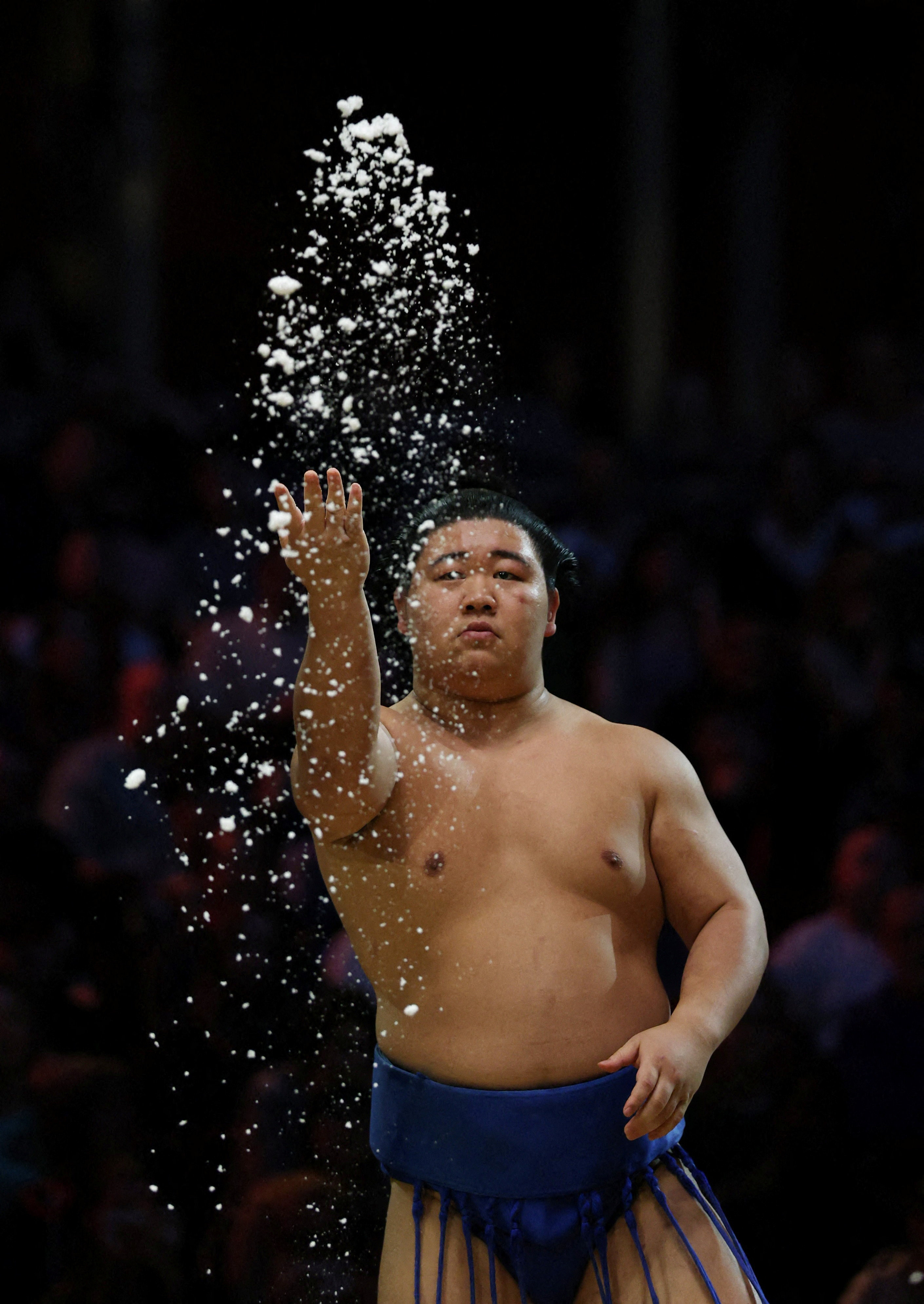 In pictures: Sumo-Wrestlers bid farewell to London - October 20